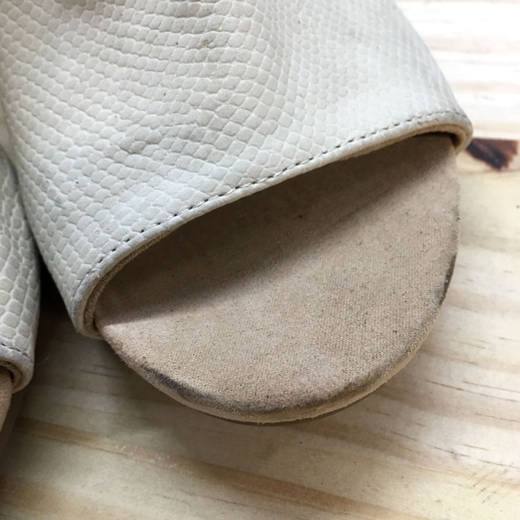 Vintage Bandolino Heels Womens 8.5 M Galatee Open Toe Wedge Slingback Beige Leather Size US 9 / IT 39 - 6 Thumbnail