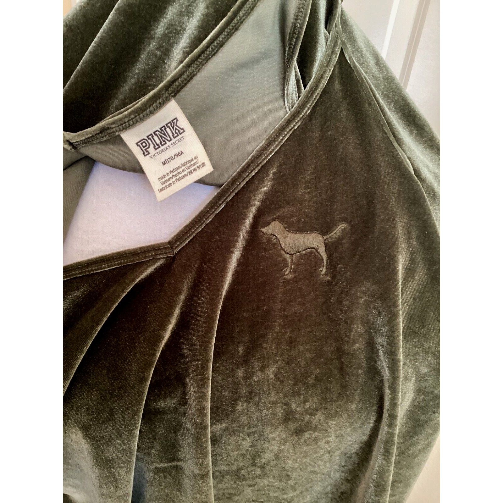 Victoria's Secret VICTORIA'S SECRET PINK VELVET CROP TOP GREEN - SZ M Size M / US 6-8 / IT 42-44 - 5 Thumbnail