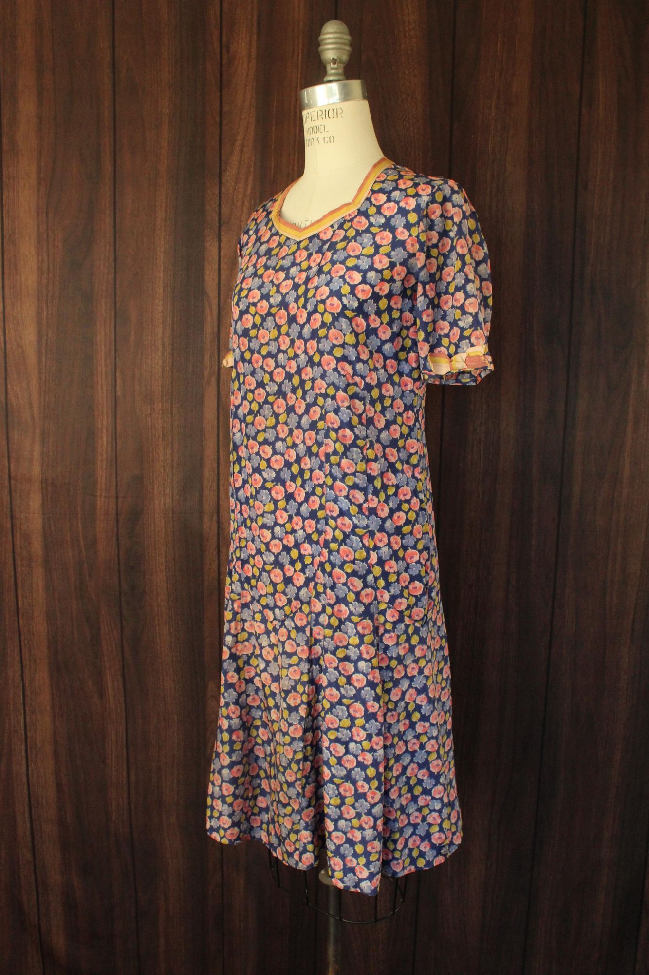 Other Vintage Antique 1920s Dress, Silk Blue and Pink Floral Print Size M / US 6-8 / IT 42-44 - 7 Thumbnail