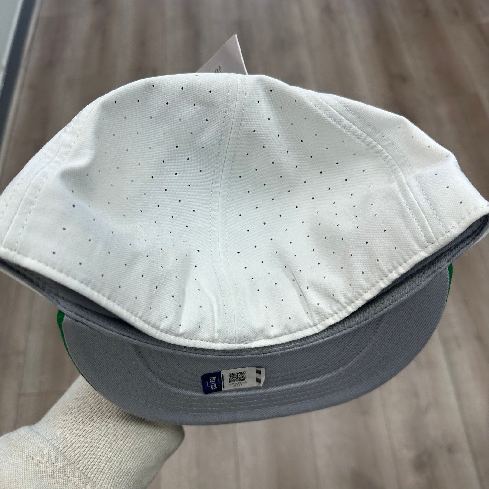 Nike New Nike White Oregon Ducks Dugout True Fitted Hat 7 1/4 Size ONE SIZE - 4 Thumbnail