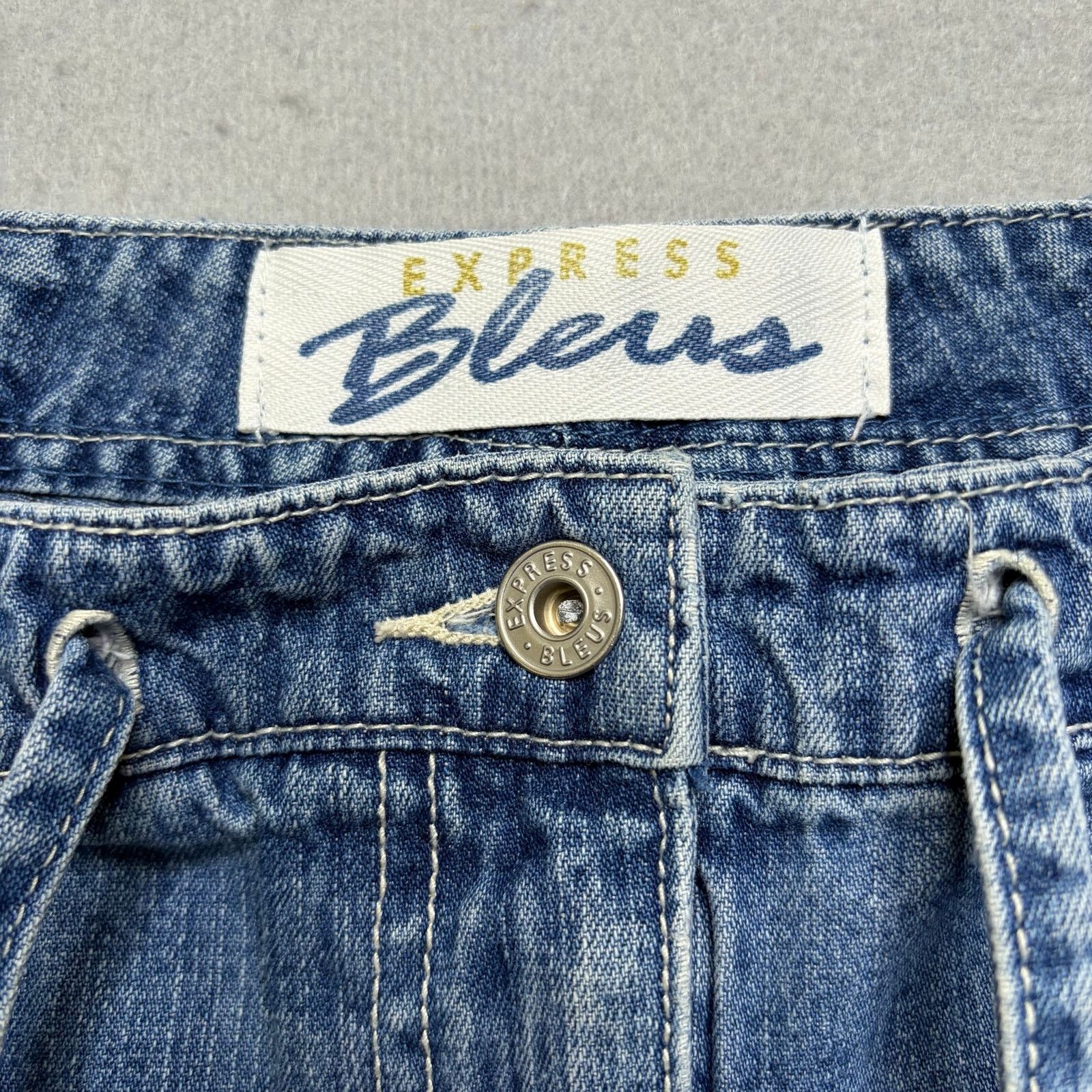 Express Express Bless Denim Cargo Shorts Women 3/4 Low Rise Y2K Size 28" / US 6 / IT 42 - 8 Thumbnail