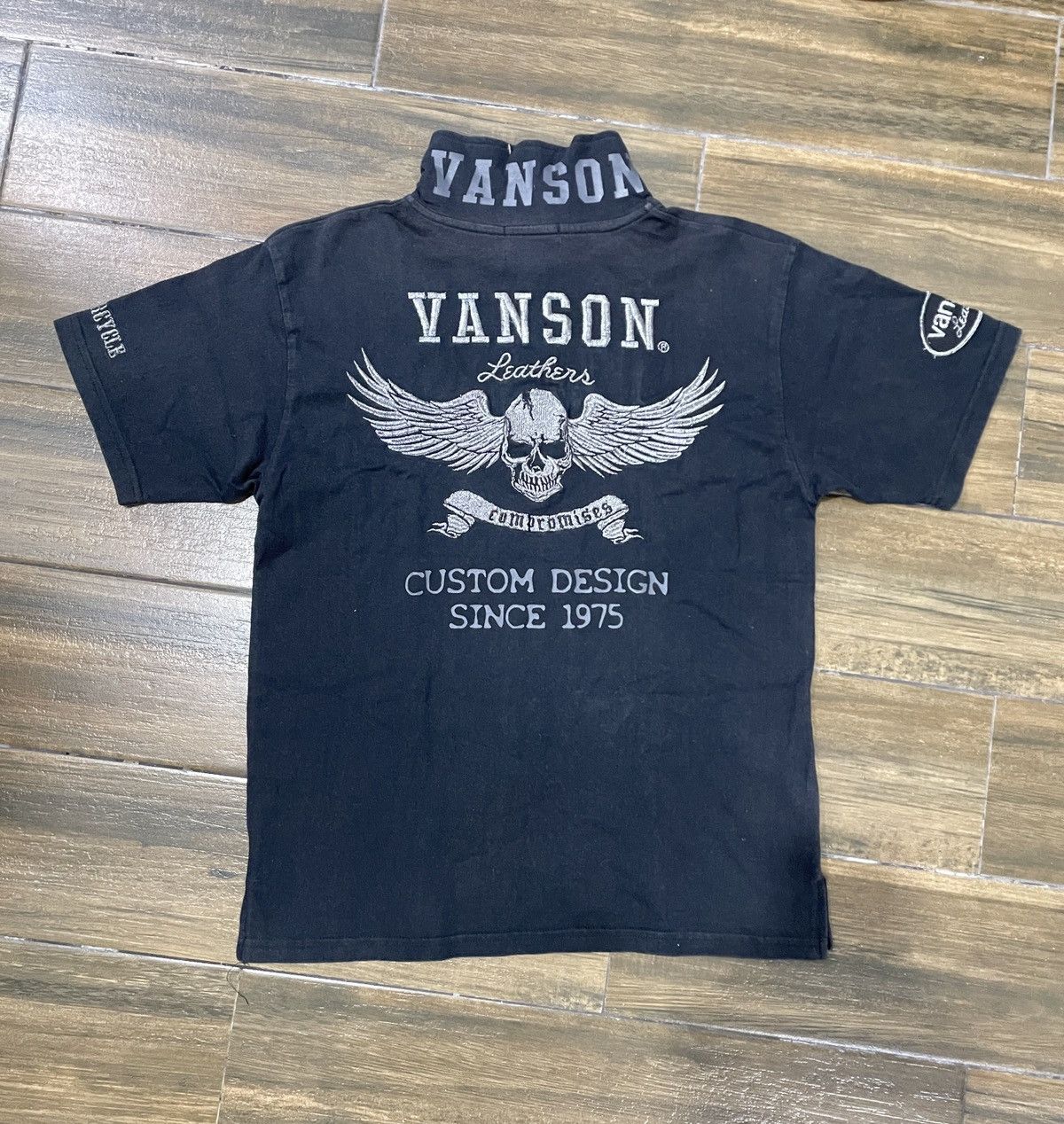 Japanese Brand Vanson Leather embroidery sun faded polo tee Size US M / EU 48-50 / 2 - 1 Thumbnail