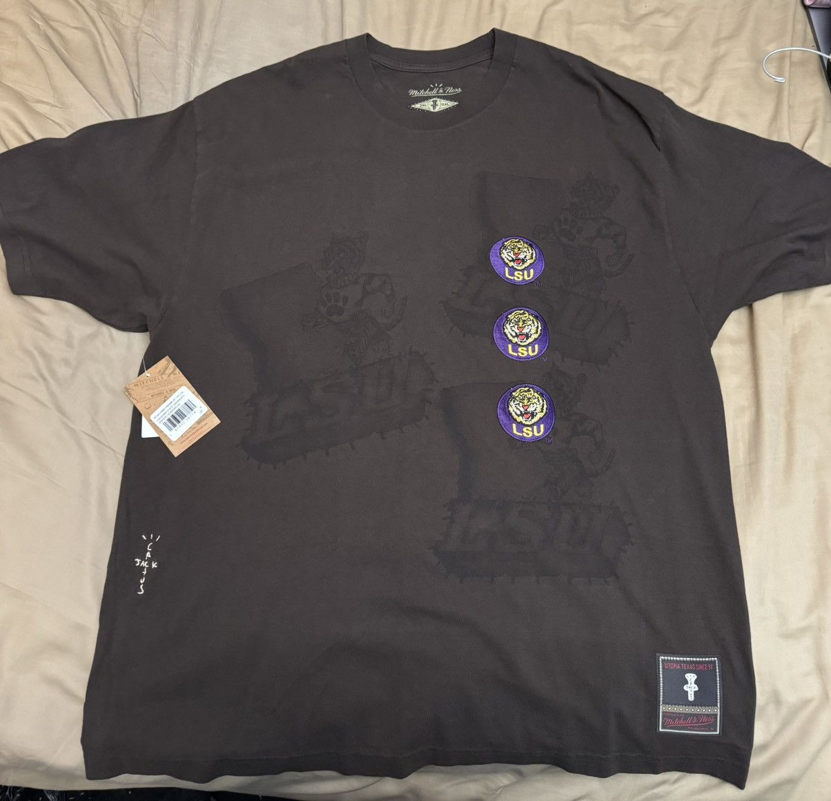 Mitchell & Ness × Travis Scott Travis Scott x LSU Tee Size US XXL / EU 58 / 5 - 1 Thumbnail