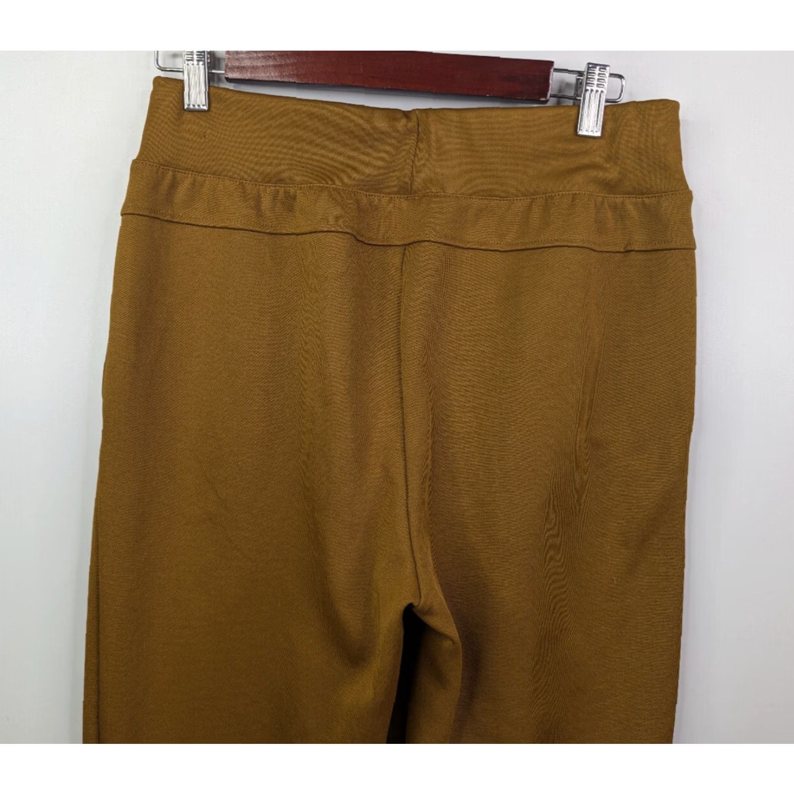Adidas Adidas Women's Jogger Pants Flare 7/8 Style Size M Activewear Gold Size 32" / US 10 / IT 46 - 4 Thumbnail