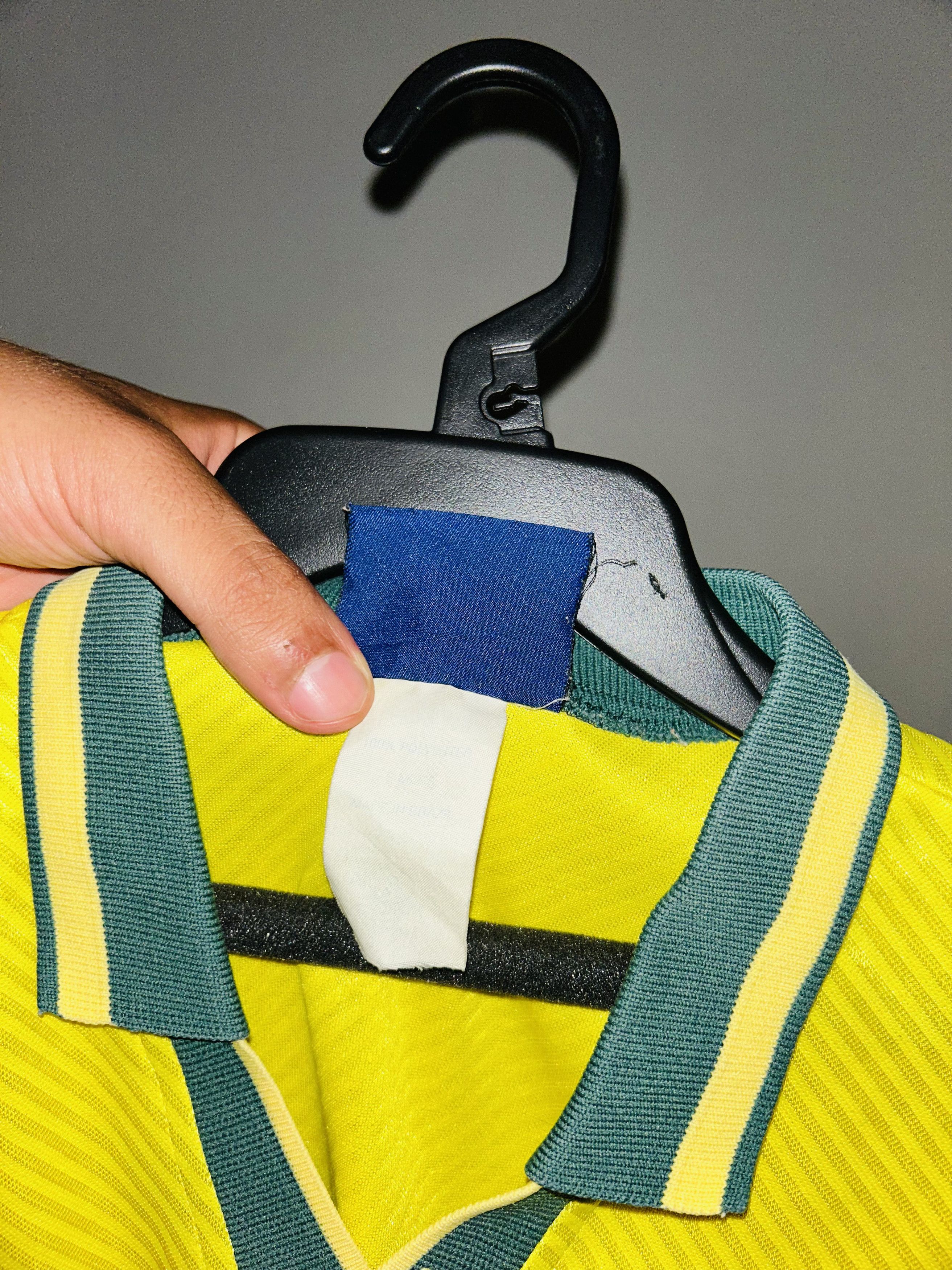 Umbro Brazil 1994 Home jersey Size US L / EU 52-54 / 3 - 4 Thumbnail