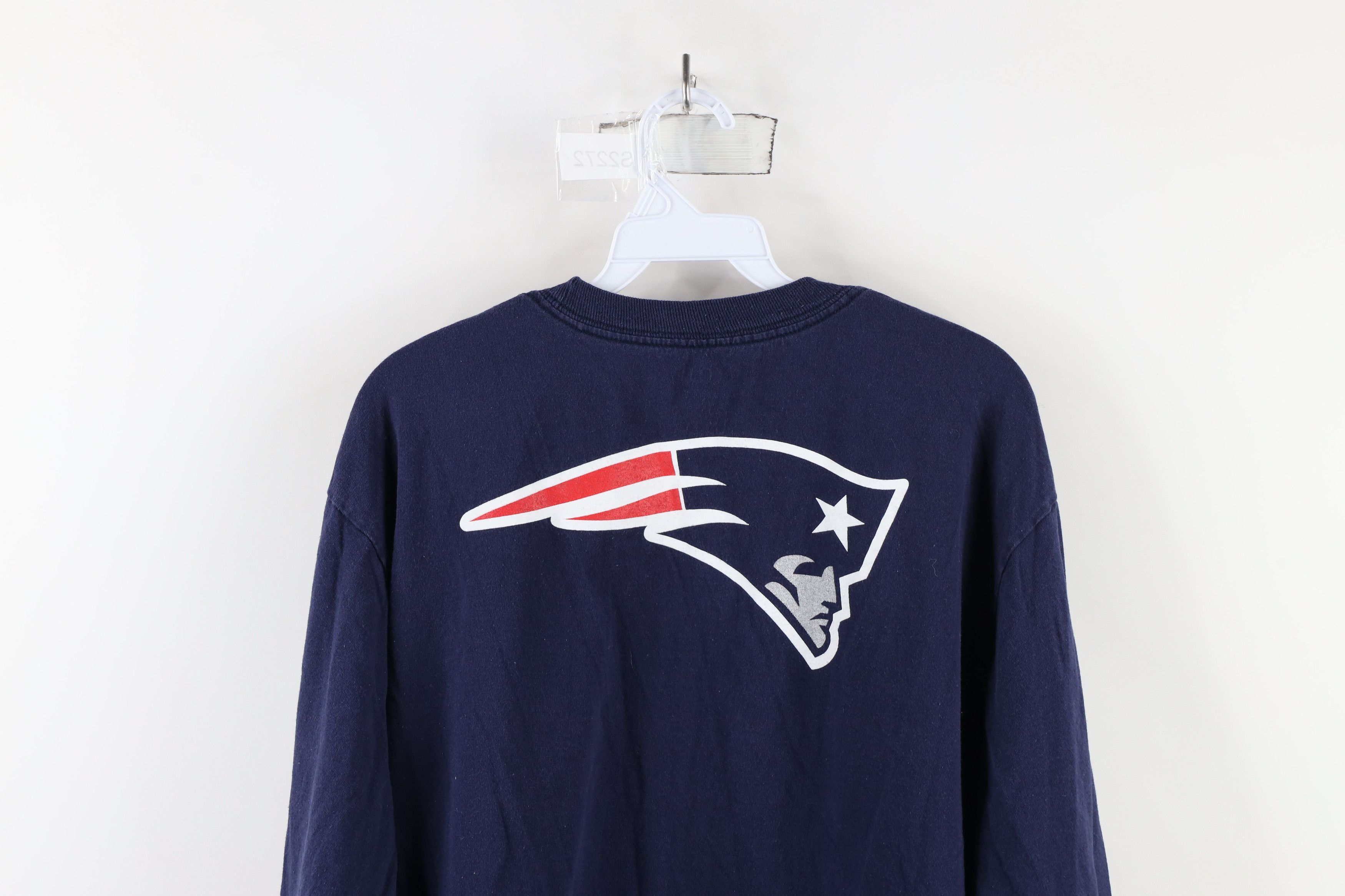 Reebok × Vintage Vintage Reebok England Patriots Football Long Sleeve T-Shirt Size US XXL / EU 58 / 5 - 13 Thumbnail
