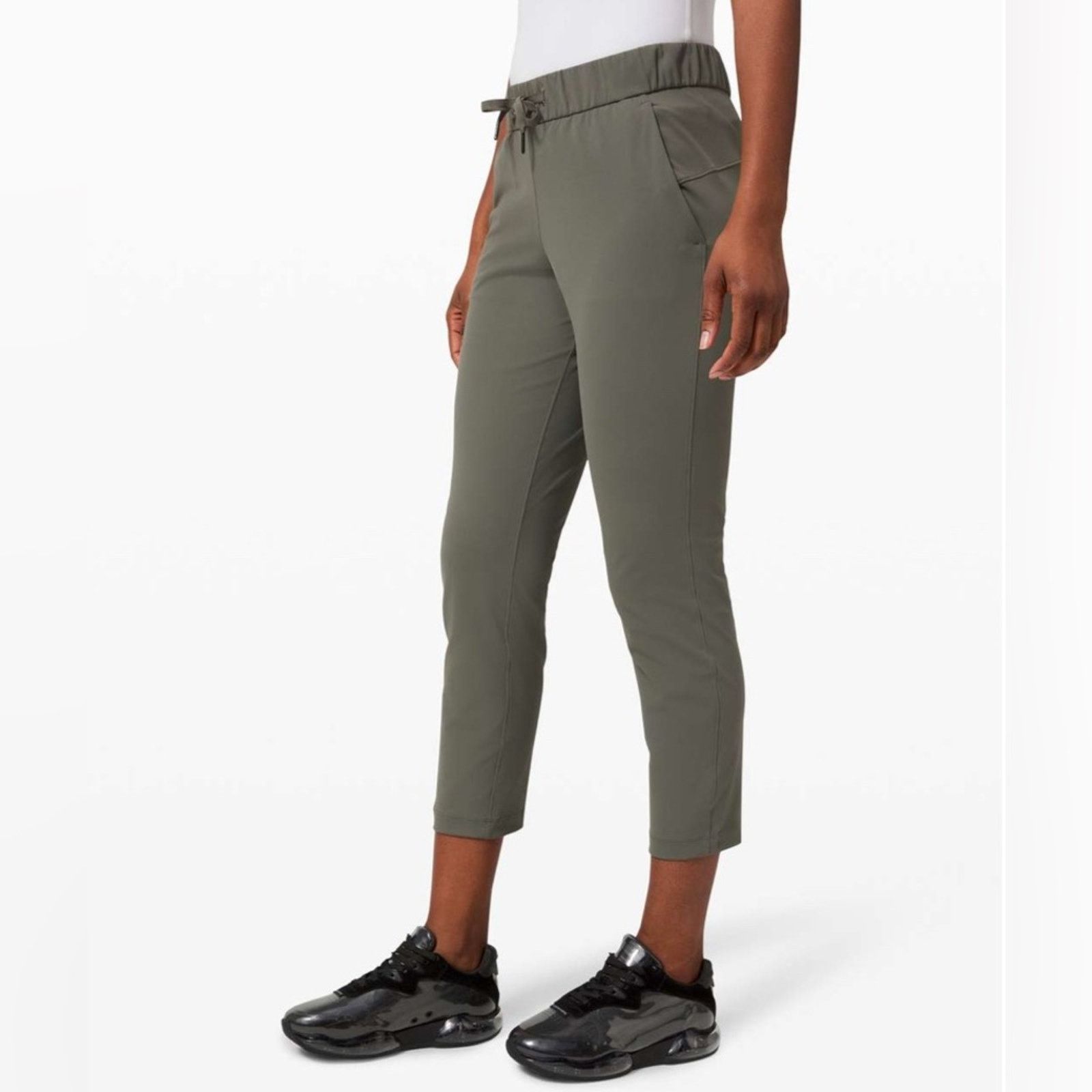 Lululemon Lululemon On the Fly 7/8 Pant in Grey Sage Size 27" / US 4 / IT 40 - 1 Thumbnail