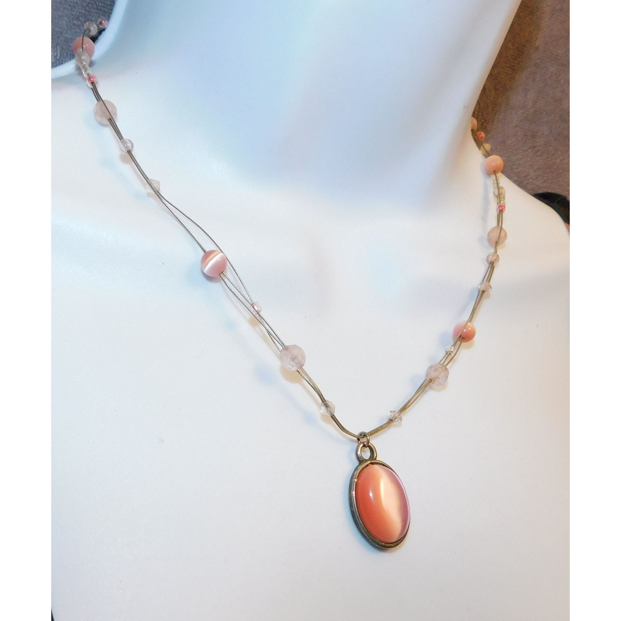 Other Coquette Pink Cateye Teardrop Glass Pendant Necklace Size ONE SIZE - 3 Thumbnail