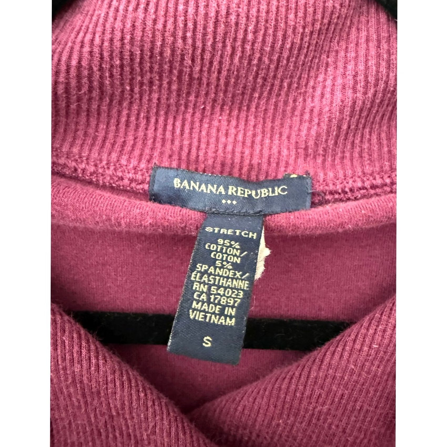 Banana Republic VINTAGE Banana Republic Purple Cotton Button Pullover Sweater Pockets Small Women S Regular Pullover Size S / US 4 / IT 40 - 5 Thumbnail