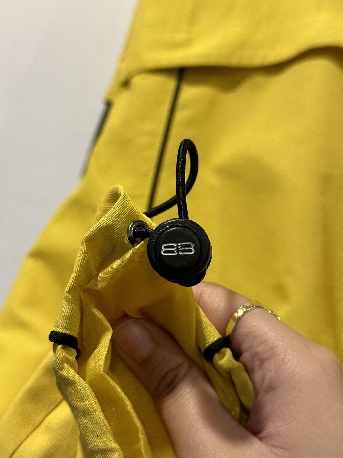 Balenciaga BALENCIAGA Yellow Polyester Coat Size US L / EU 52-54 / 3 - 2 Thumbnail