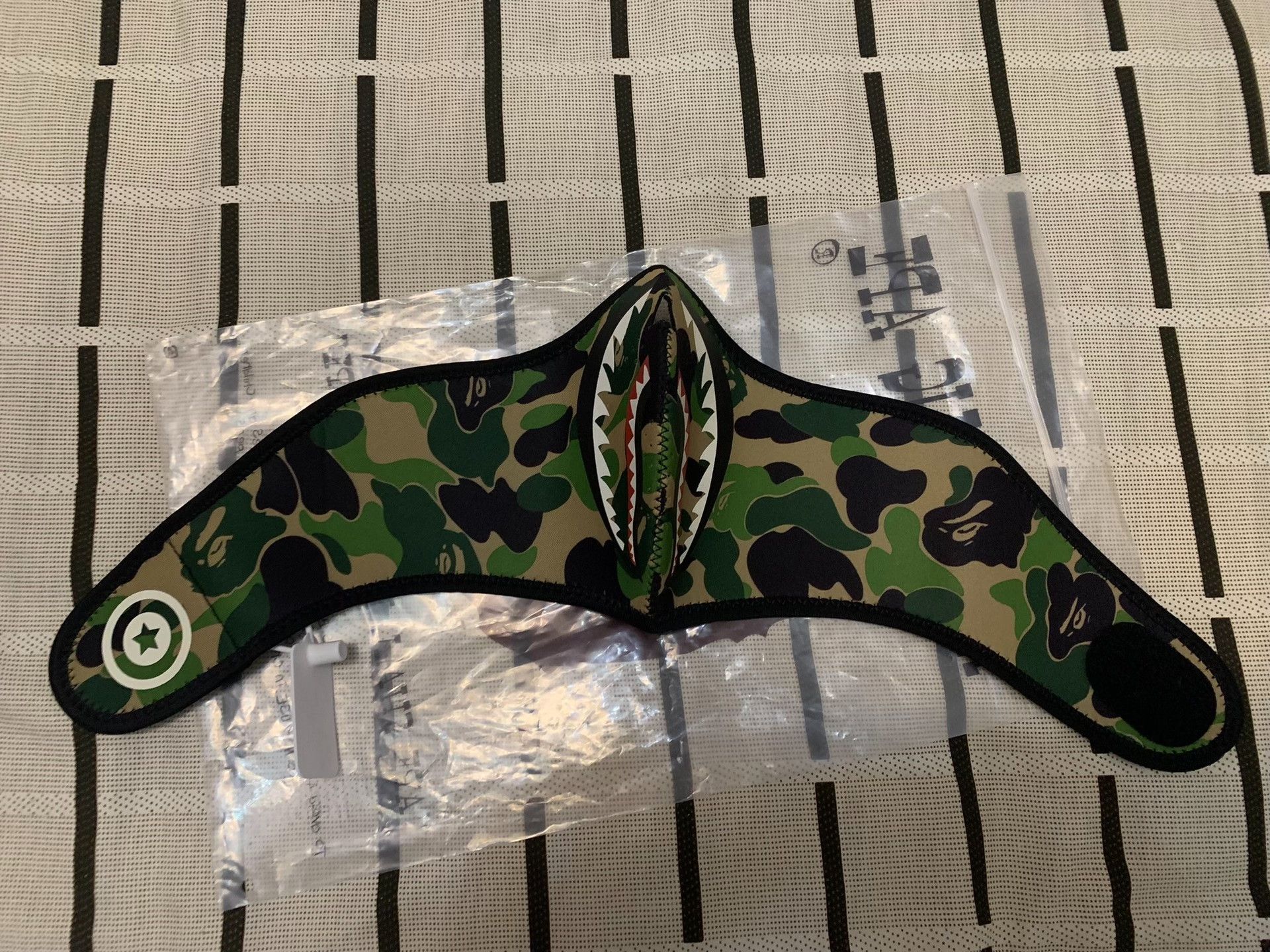 Bape Bape Green Shark Designer Casual Size ONE SIZE - 1 Thumbnail