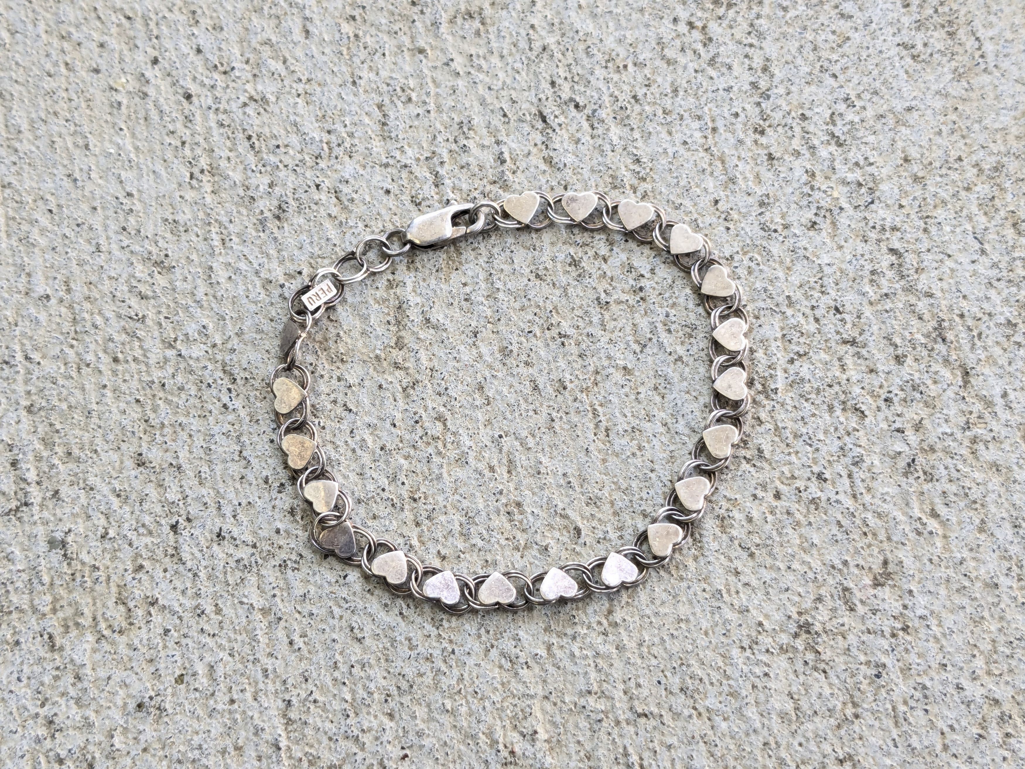 Sterling Silver Vintage Sterling Silver Bracelet Heart Round 7.25" Size ONE SIZE - 1 Thumbnail