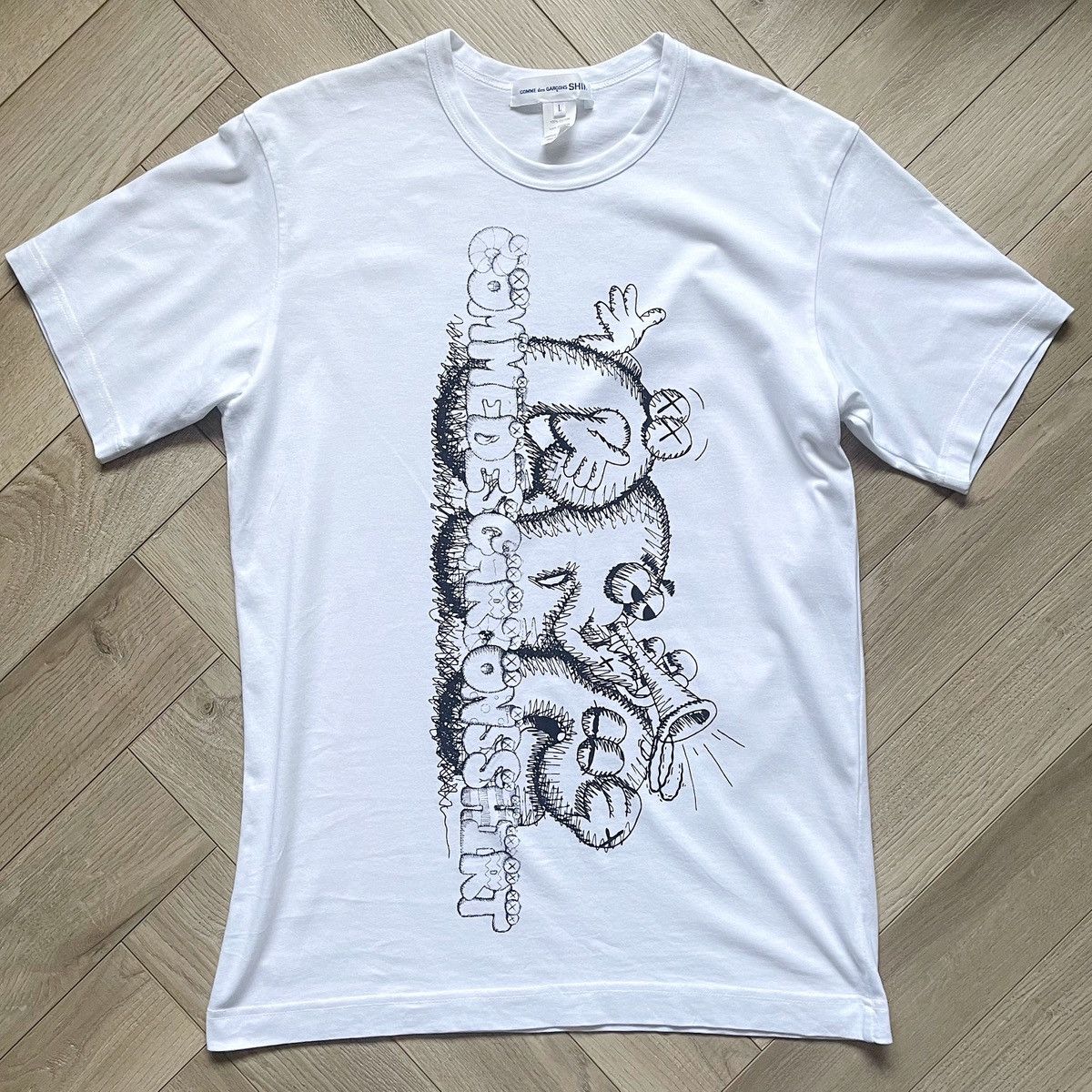 Comme des Garcons SHIRT × Kaws Comme Des Garçons Shirt x Kaws Print T Shirt Size US L / EU 52-54 / 3 - 4 Thumbnail
