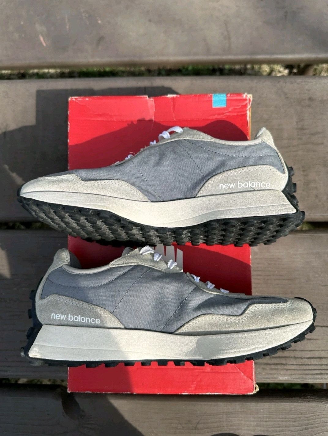New Balance New Balance 327 Rain Cloud Virtual Violet MS327FC Size 7 Men Size US 7 / EU 40 - 4 Thumbnail
