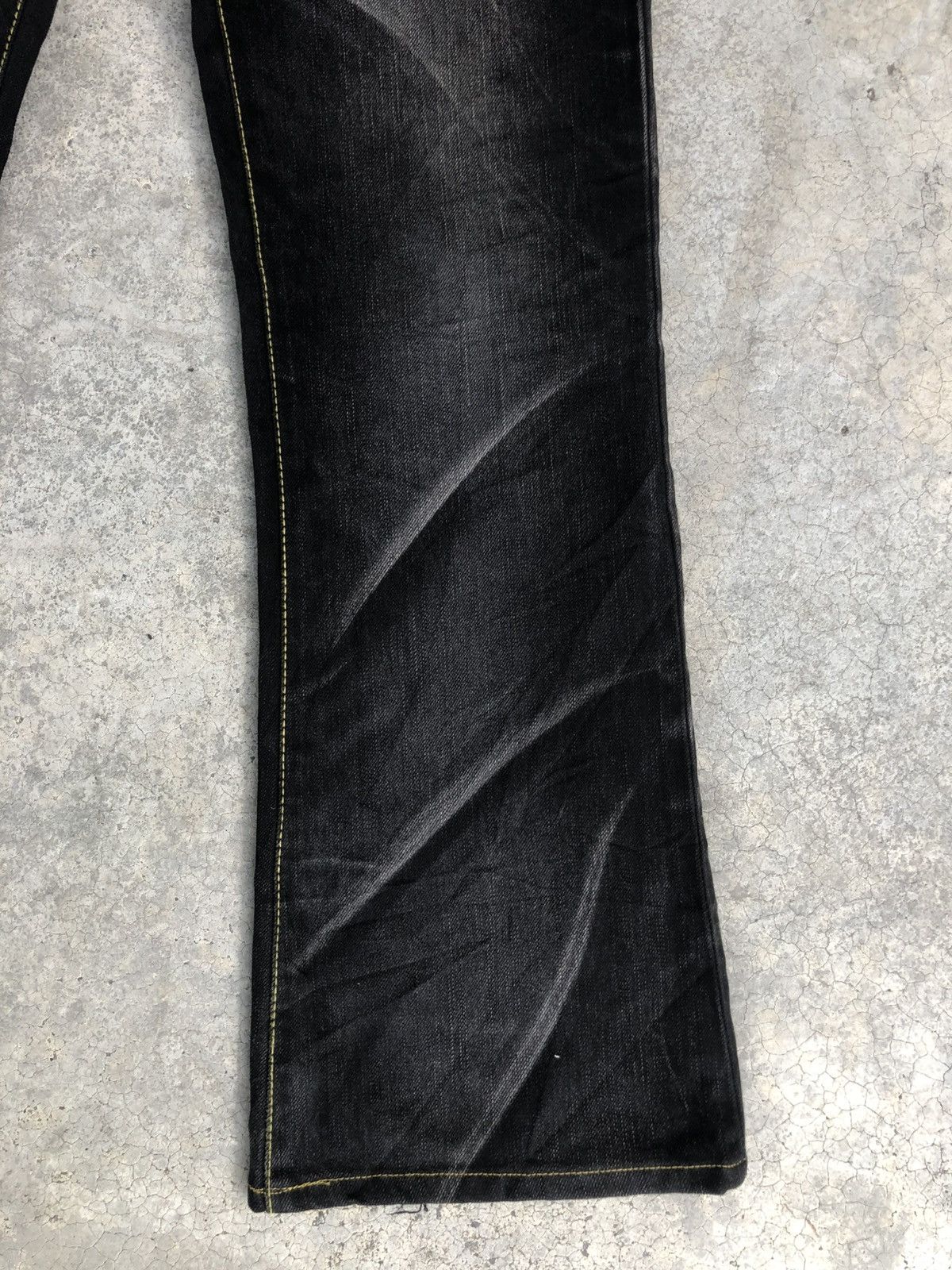 Tornado Mart Japanese Garhina Flared Jeans Distressed Jeans Size US 32 / EU 48 - 7 Thumbnail