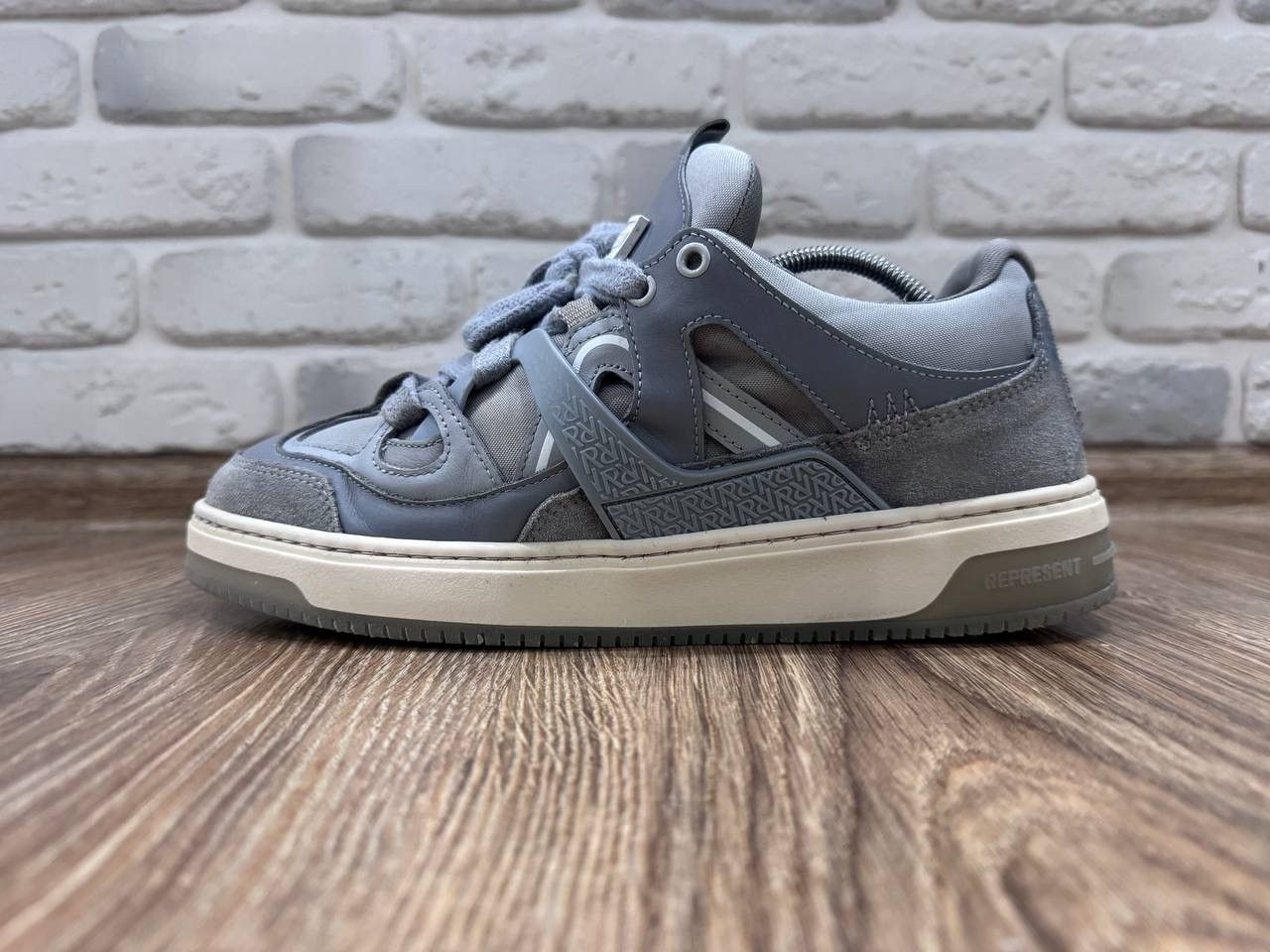 Represent Clo. Represent Bully Men's Sneakers Shoes Size 41.5 Size US 8.5 / EU 41-42 - 1 Thumbnail