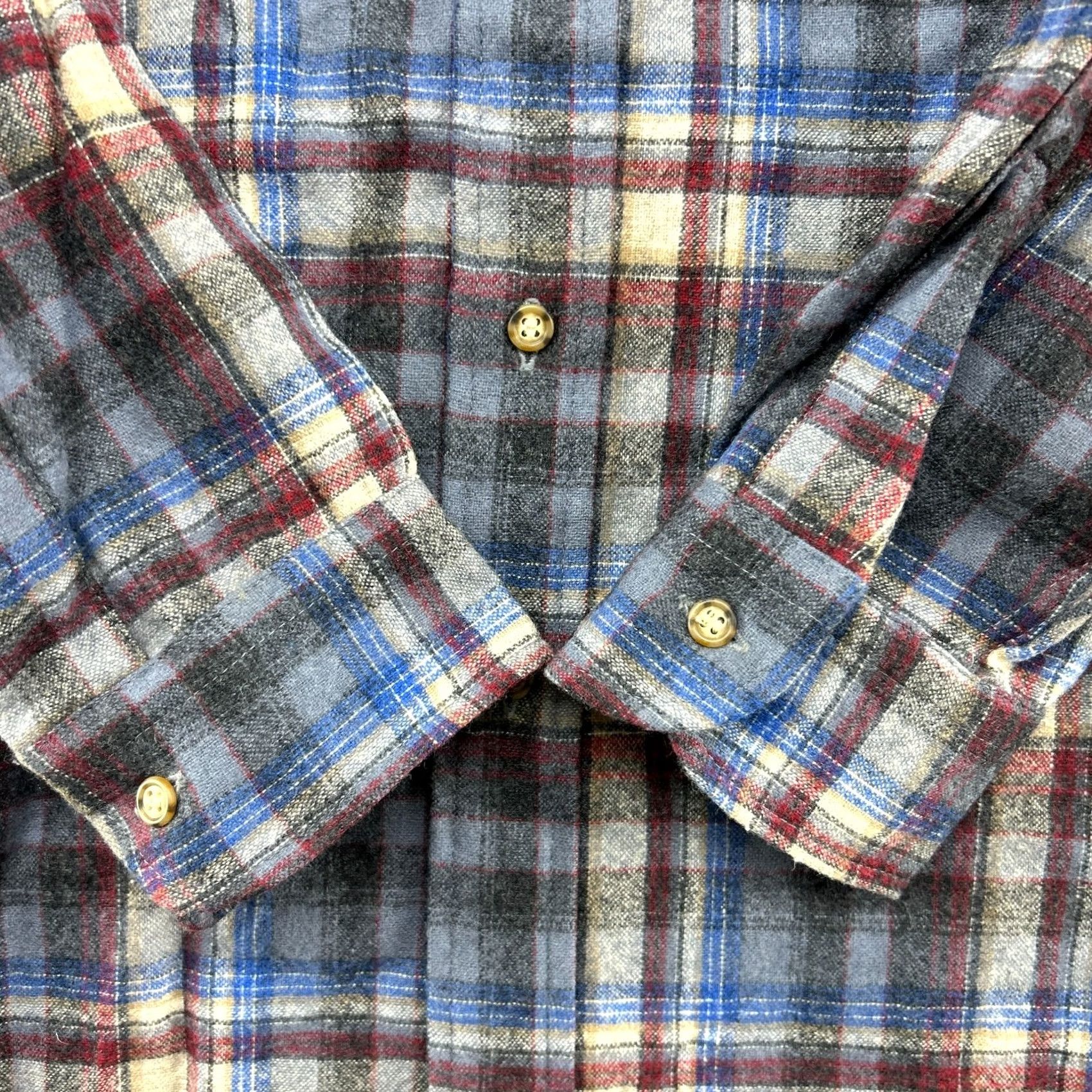 Pendleton VINTAGE Pendleton Shirt Mens L Long Blue Red Button Up Plaid Virgin Wool USA 80s Size US L / EU 52-54 / 3 - 2 Thumbnail