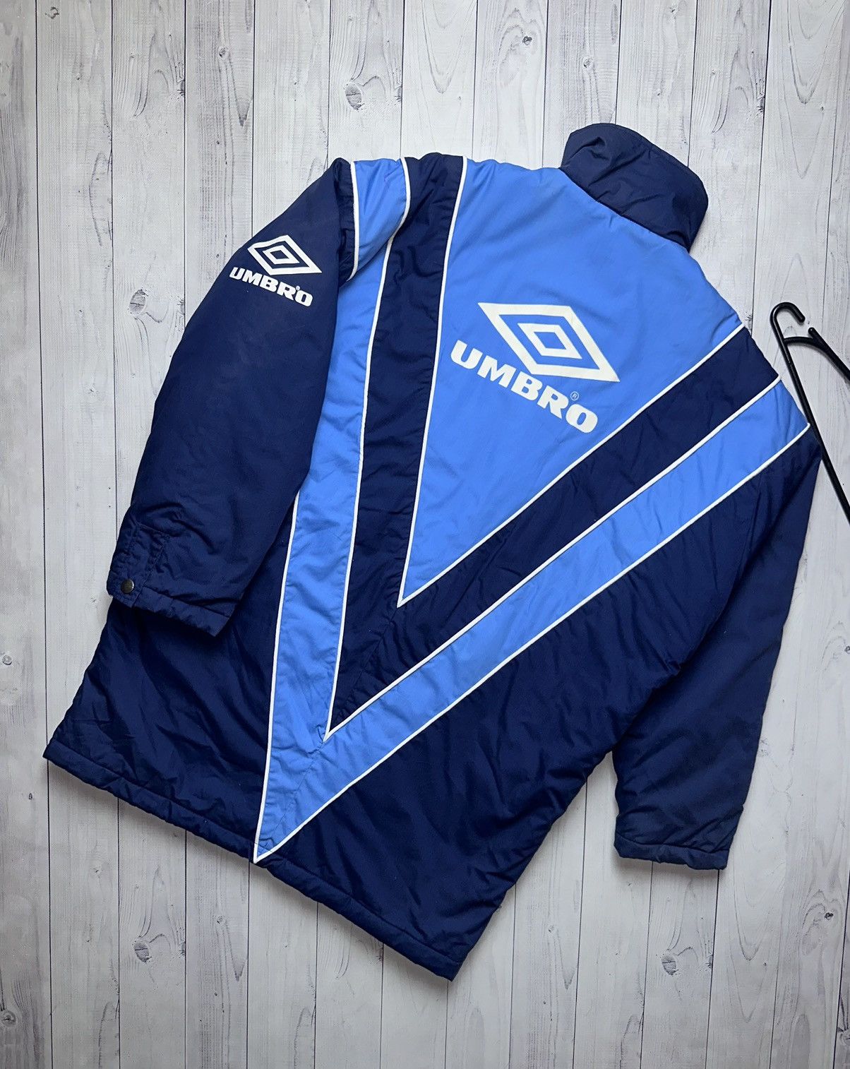 Umbro Vintage Umbro pro training jacket parka rare size L logo Size US L / EU 52-54 / 3 - 2 Thumbnail