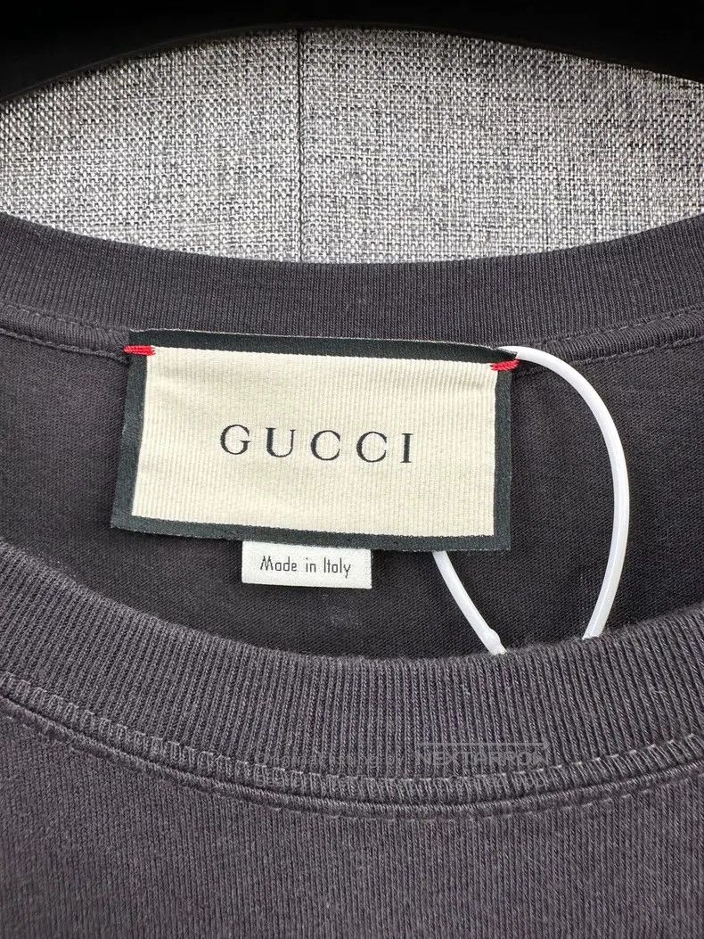 Gucci Gucci Sanskrit graffiti black short sleeves Size US S / EU 44-46 / 1 - 3 Thumbnail