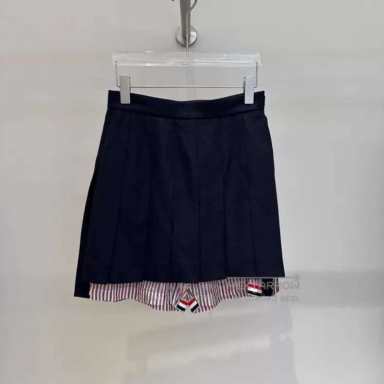 Thom Browne Thom Browne Classic Pleated Skirt with Dark Blue Gold Butt Size 25" / US 0 / IT 36 - 1 Thumbnail