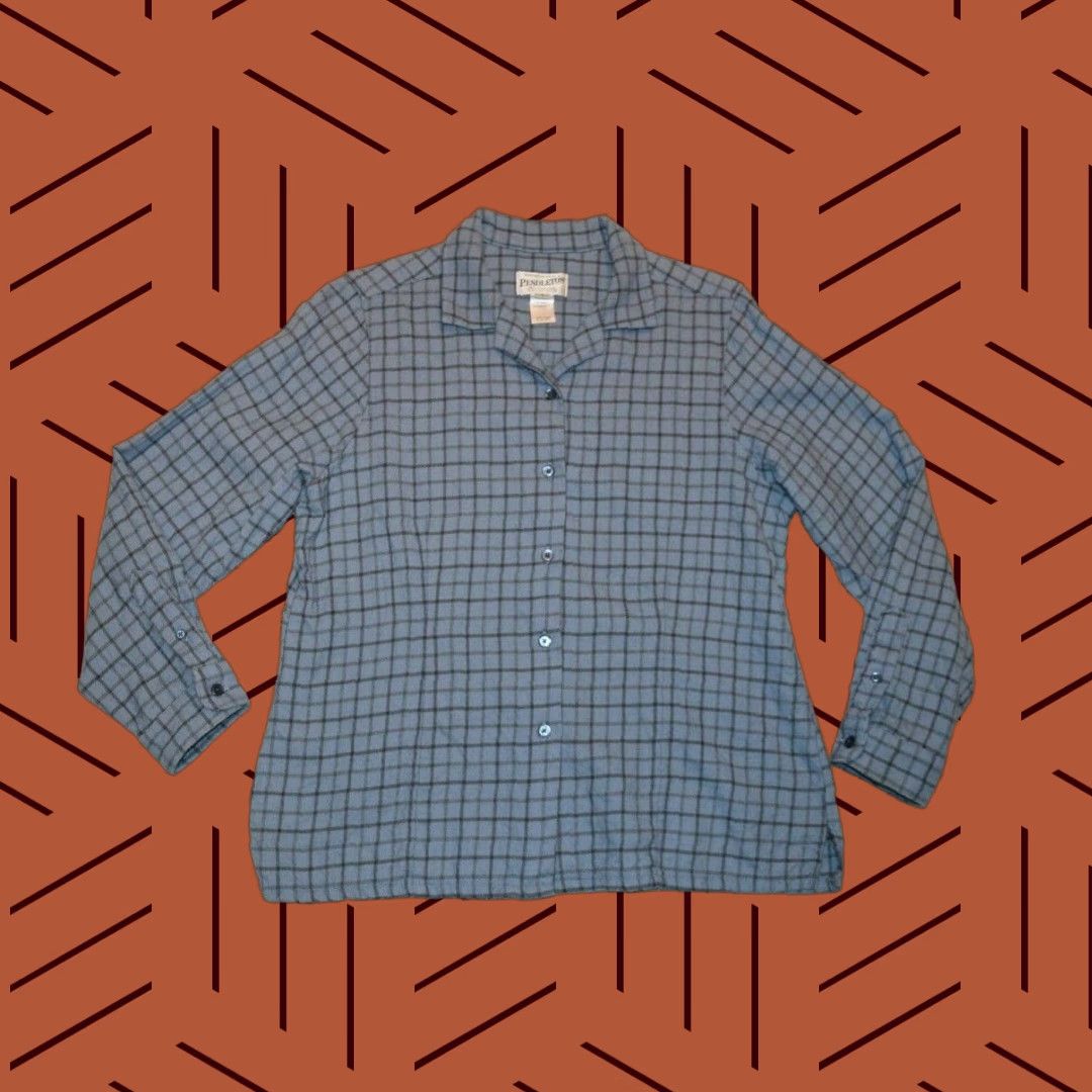 Pendleton VINTAGE Pendleton Women's Wool Shirt - Light Blue, Size L, Long Sleeve Blouse, 100% Wool Size L / US 10 / IT 46 - 1 Thumbnail