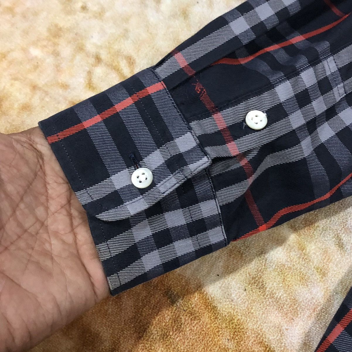 Burberry Burberrys Plaid Cotton Overprint Logo Long Sleeve Shirt Size US L / EU 52-54 / 3 - 10 Thumbnail