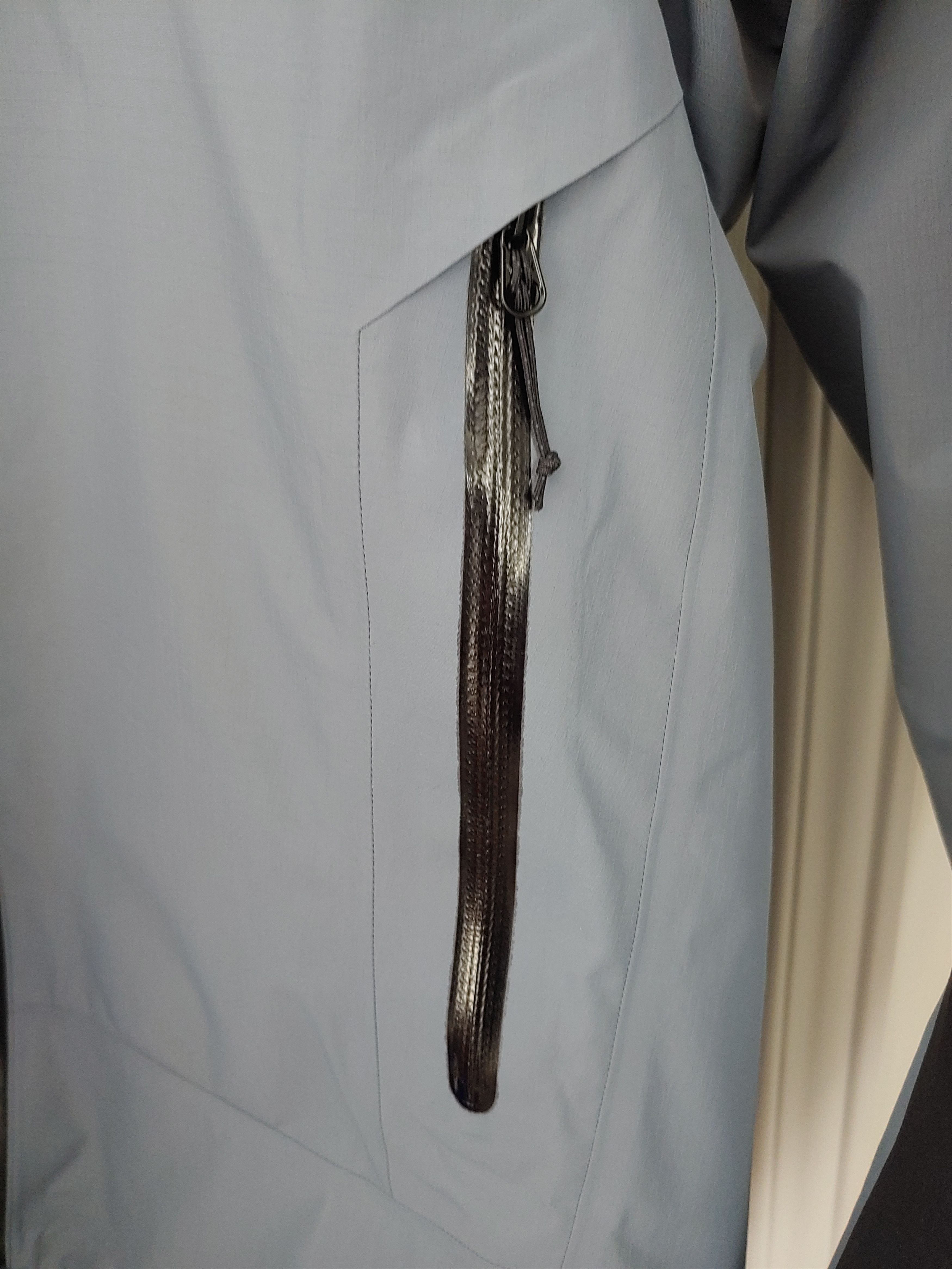Arc'teryx Arcteryx x BEAMS Beta SL men's size medium Size US M / EU 48-50 / 2 - 9 Thumbnail