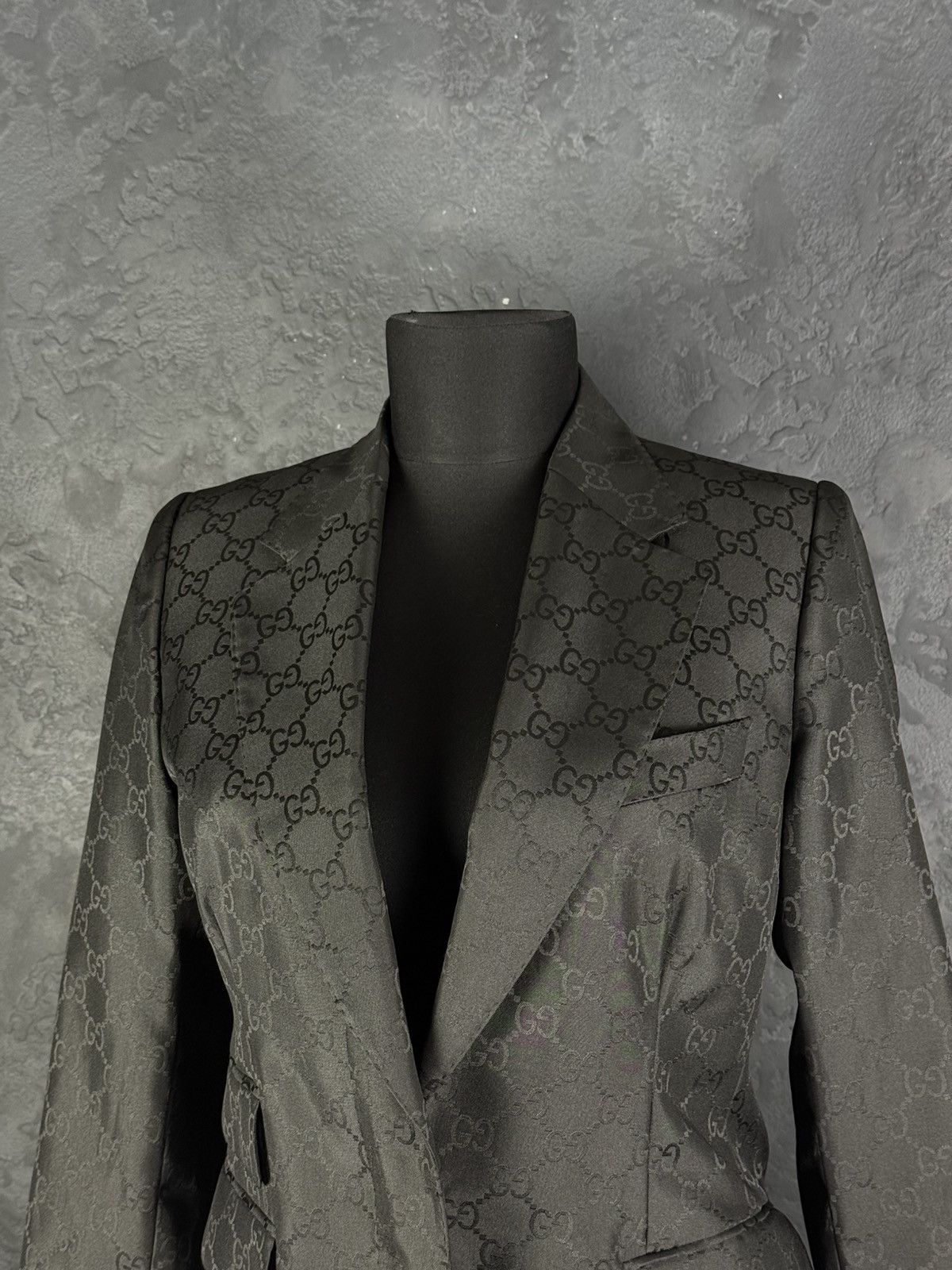 Gucci Archive Gucci xTom Ford 1998 Silk GG Monogram Blazer Vintage Size M / US 6-8 / IT 42-44 - 8 Thumbnail