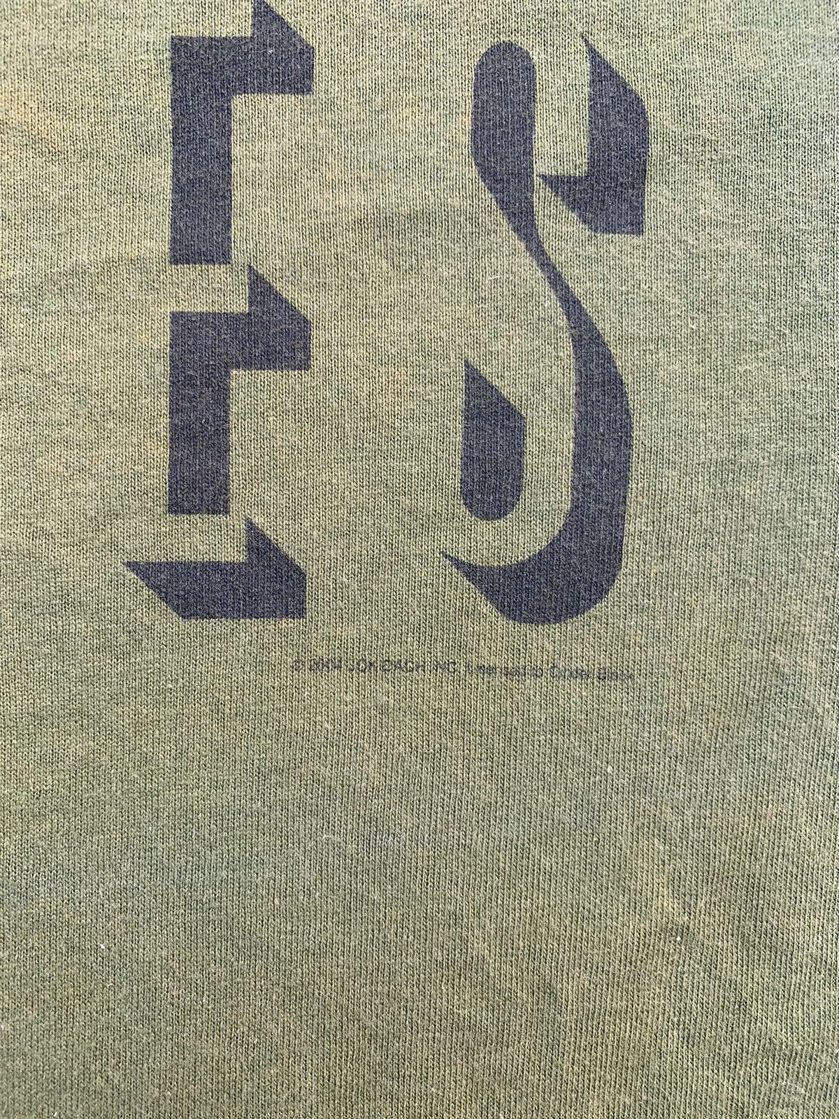 Band Tees × Vintage Pixies 2004 Tour With No Backhit Size US M / EU 48-50 / 2 - 3 Thumbnail