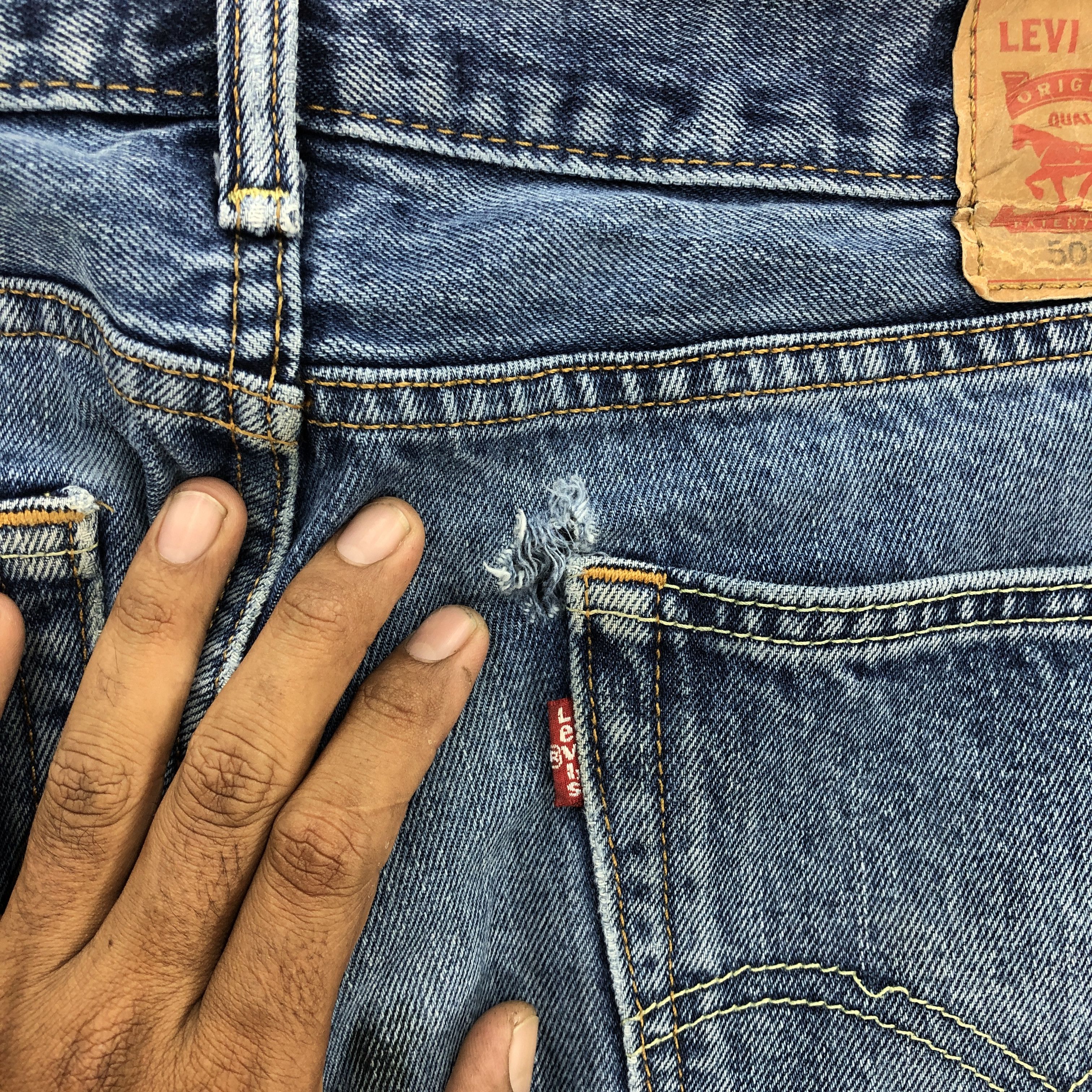 Levi's Vintage Levis 505 Light Wash Jeans Dirty Levi's Faded Denim Size US 36 / EU 52 - 8 Thumbnail