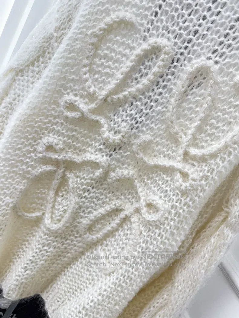 Loewe Loewe Ivory Hollow Logo Pattern, Long Sleeve Knit Cardigan Size XS / US 0-2 / IT 36-38 - 5 Thumbnail