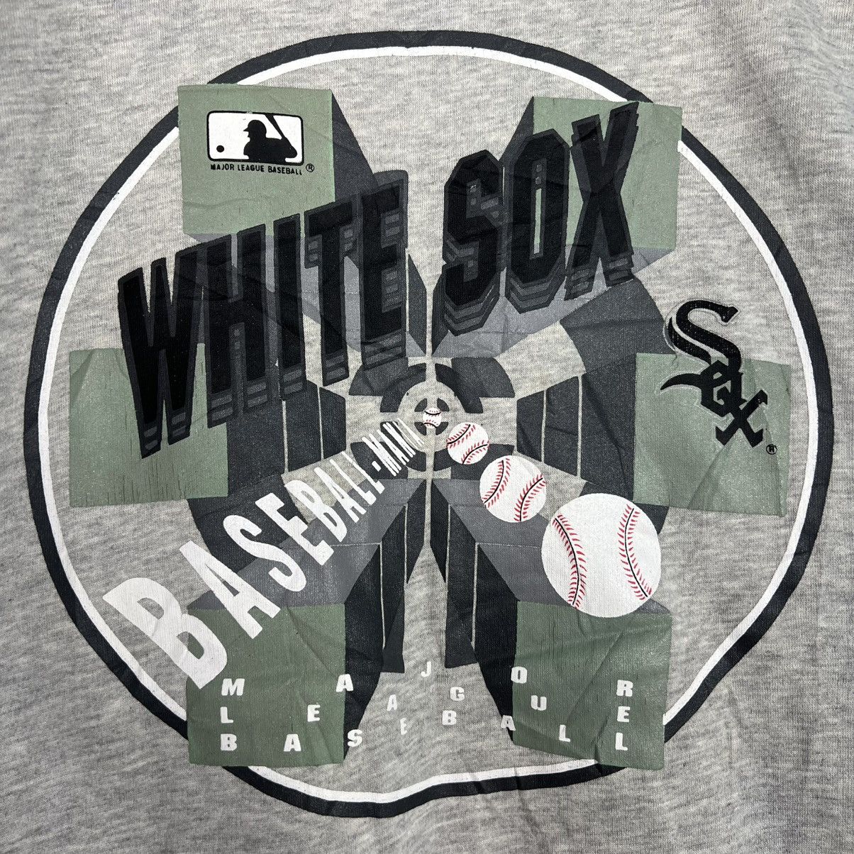MLB CHICAGO WHITE SOX Reversible Hooded Varsity Youth #4059-C184 Size US M / EU 48-50 / 2 - 3 Thumbnail