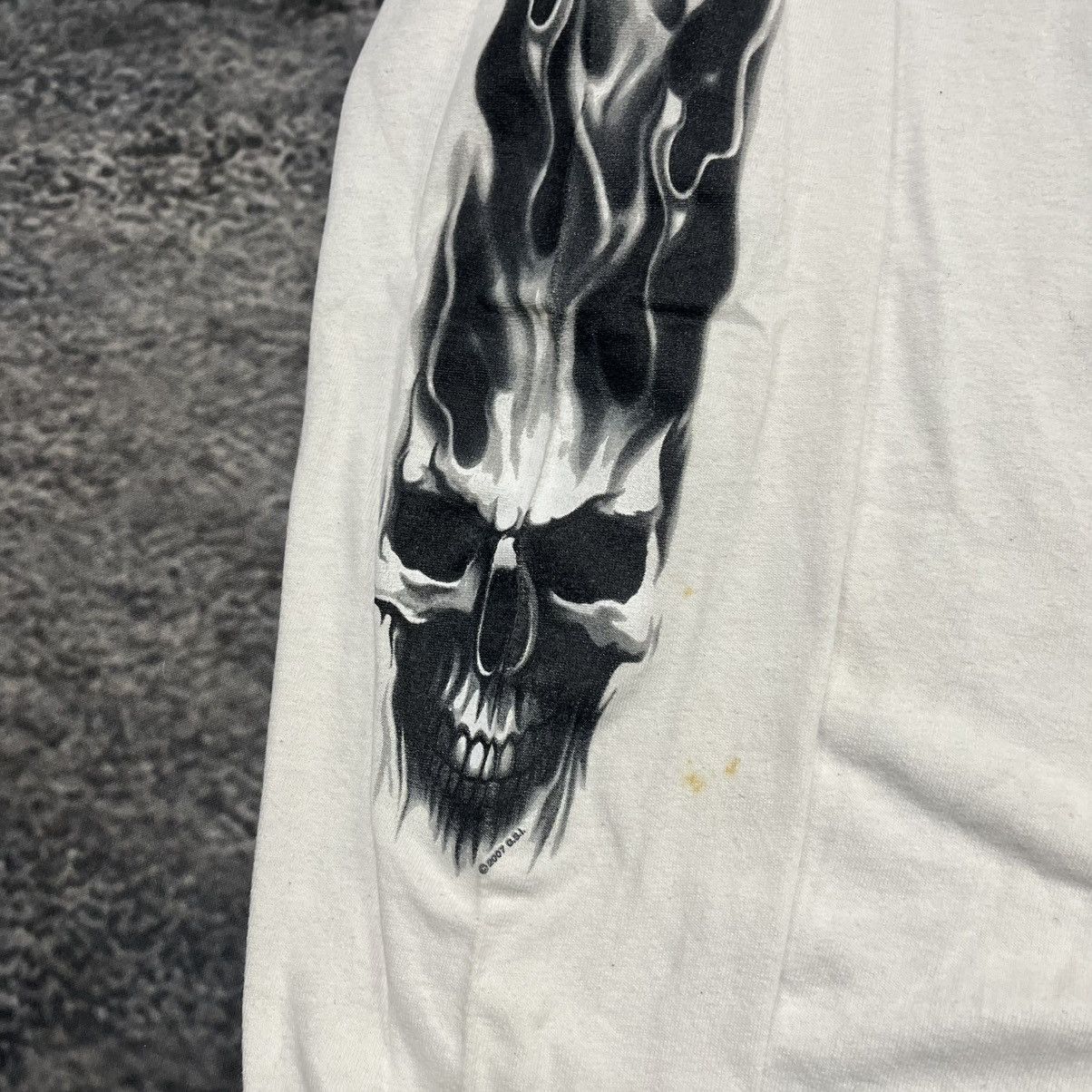 Vintage Vintage Y2K Skull Flames Longsleeve Shirt Grunge Skater Size US L / EU 52-54 / 3 - 4 Thumbnail