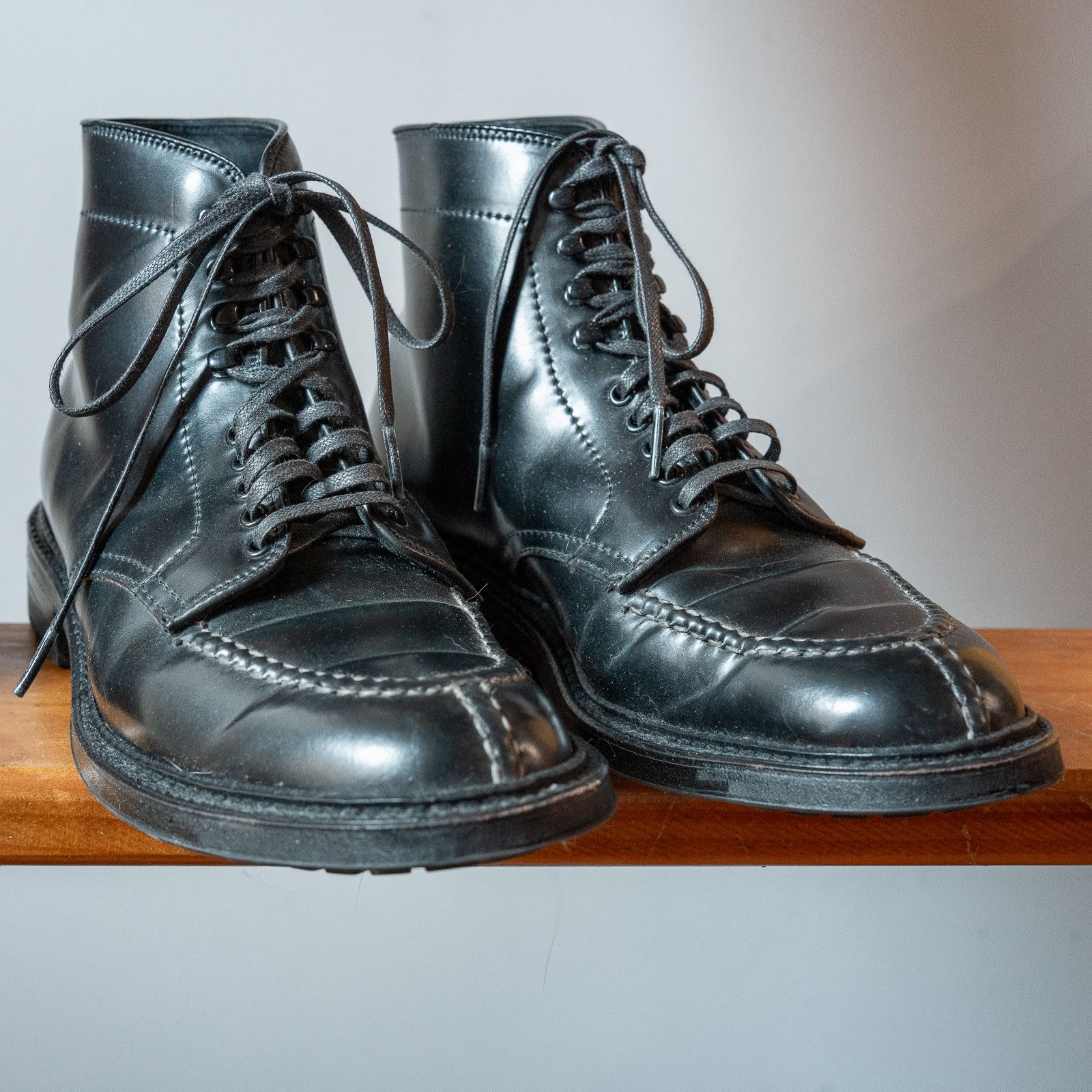Alden Alden Norweigan Split Toe Black Shell Cordovan Size US 6.5 / EU 39-40 - 1 Thumbnail