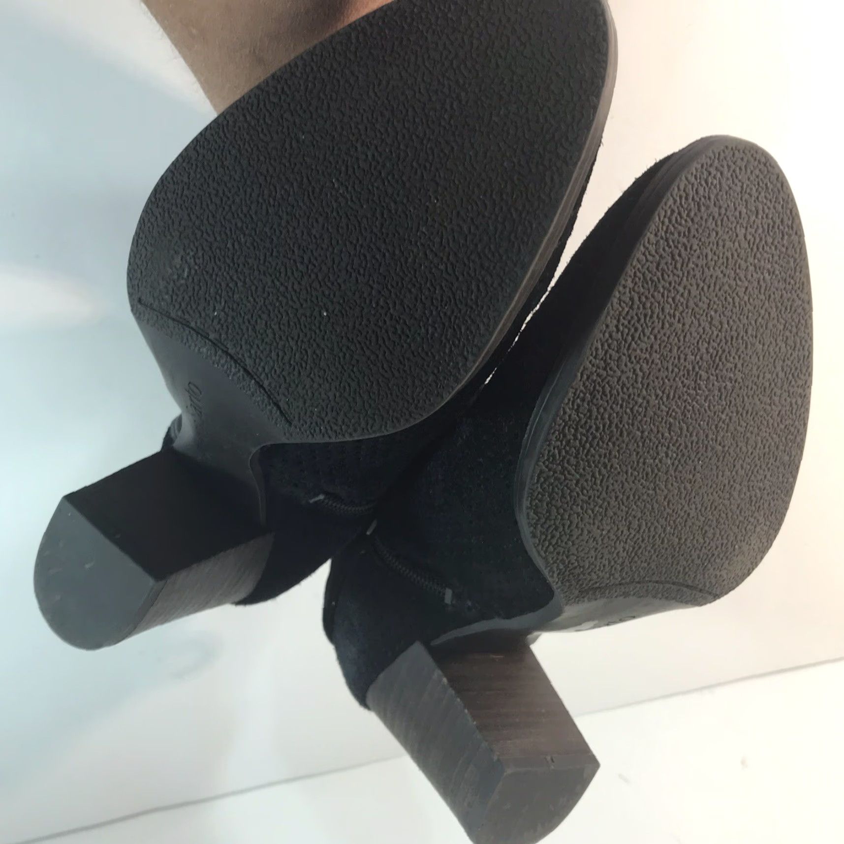 Franco Sarto VINTAGE Franco Sarto Dale 2 Black Suede Ankle Booties Womens Size 8.5M 3in Block Heel Size US 9 / IT 39 - 7 Thumbnail