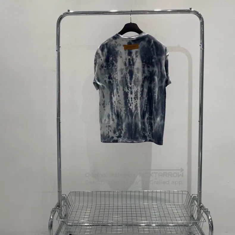 Louis Vuitton Louis Vuitton Rendering chest print short sleeves Size US S / EU 44-46 / 1 - 3 Thumbnail