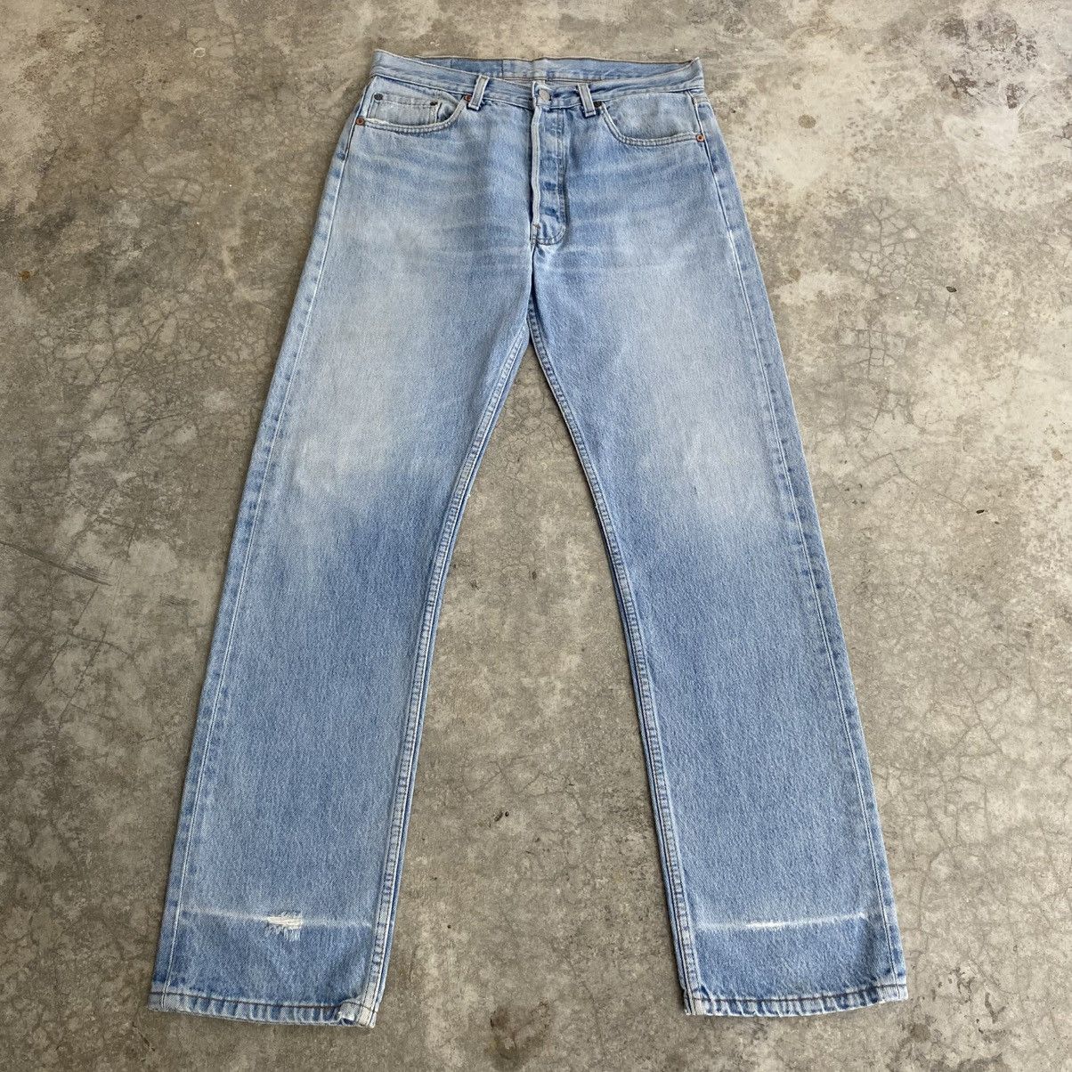 Levi's Vintage 90’s Levis 501 Faded Light Blue Distressed Jeans Size US 32 / EU 48 - 1 Thumbnail