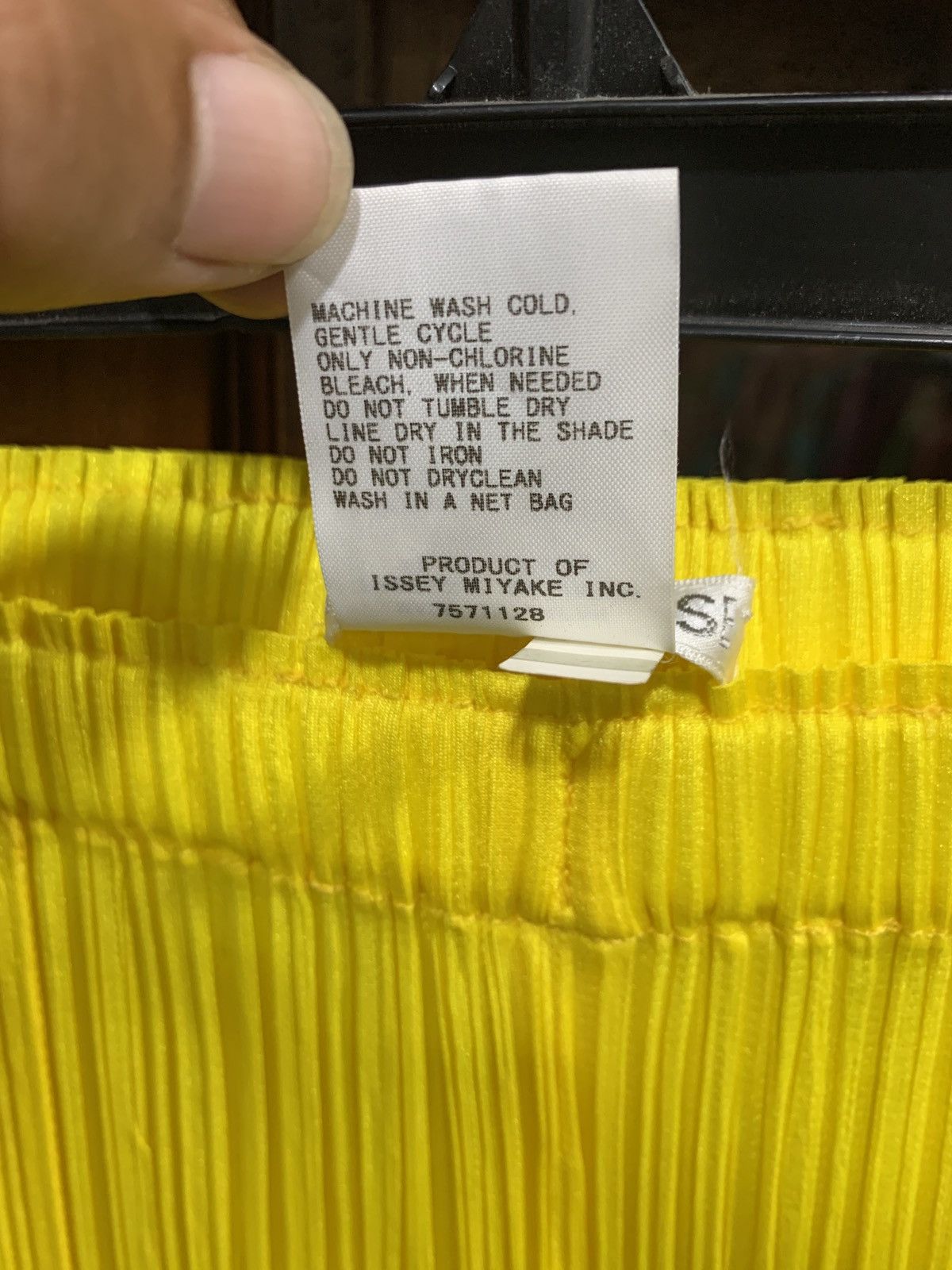 Pleats Please Issey Miyake 🔥SOLD🔥Pleats Please Issey Miyake Pants Size 28" / US 6 / IT 42 - 6 Thumbnail