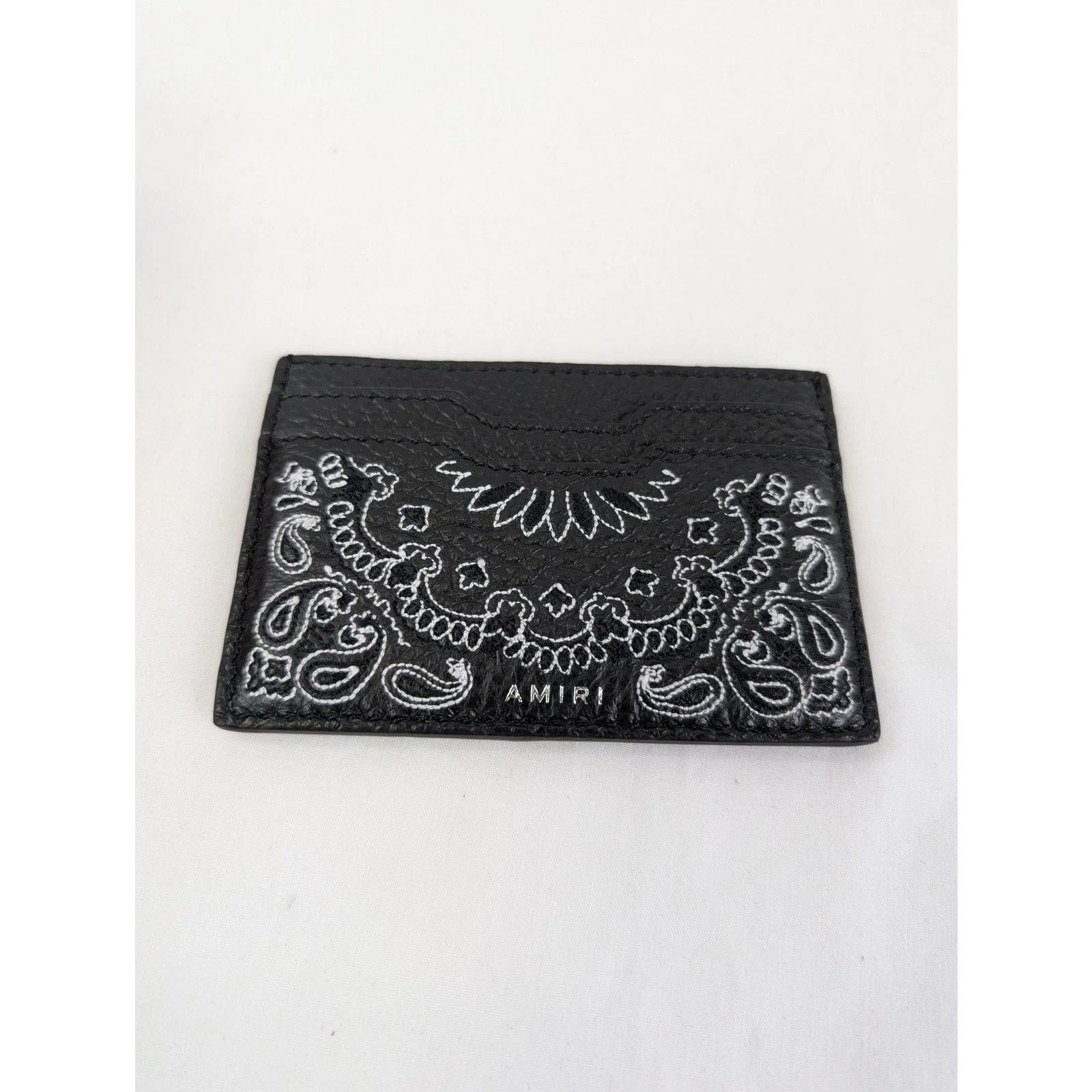 Amiri o1rshd1 Q:2 / Size:OS / Pebbled Bandana Card Holder in Black Size ONE SIZE - 6 Thumbnail