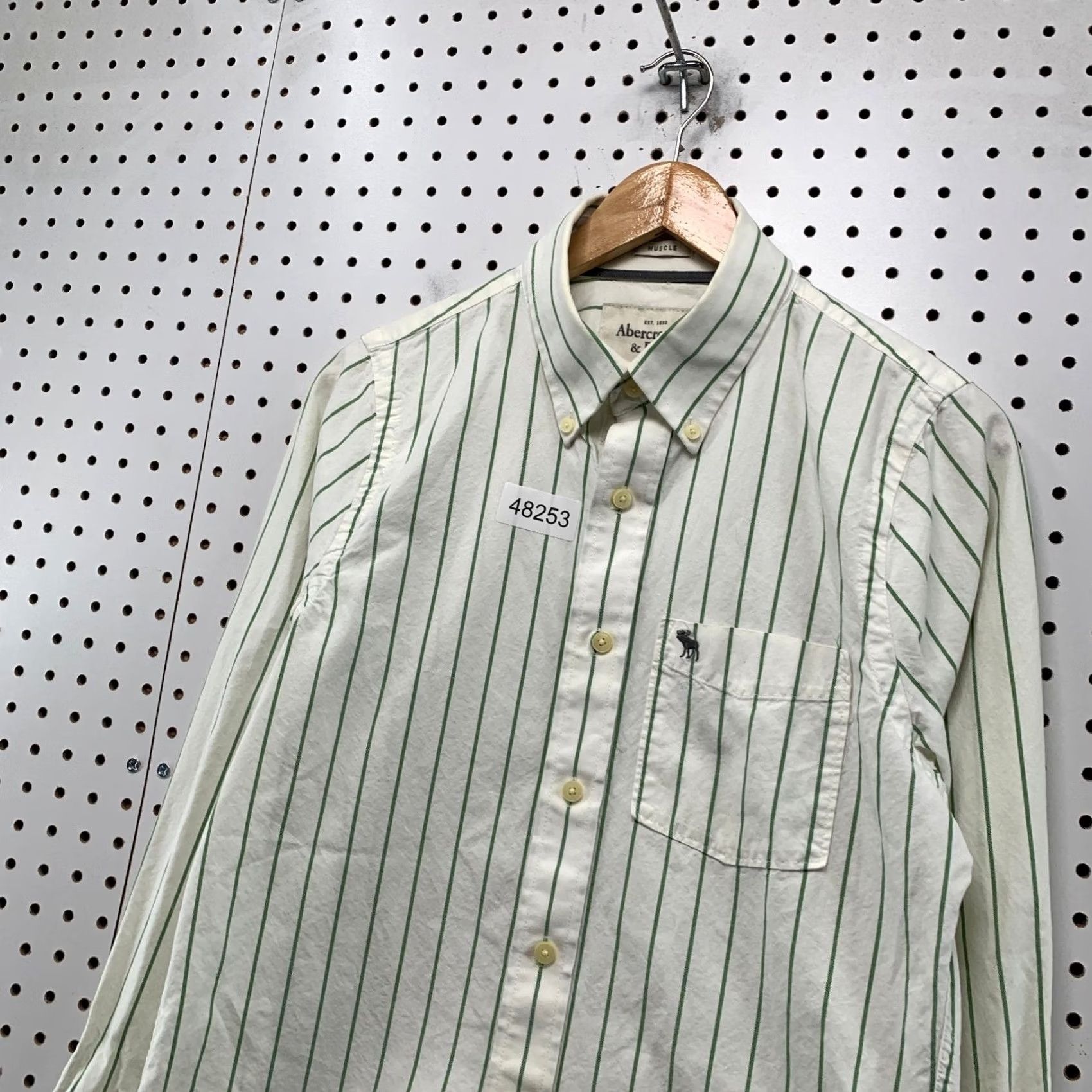 Abercrombie & Fitch Abercrombie & Fitch Button Up Shirt Mens M White Green Striped Heavyweight Shirt Button-Up Mens Size US M / EU 48-50 / 2 - 7 Thumbnail
