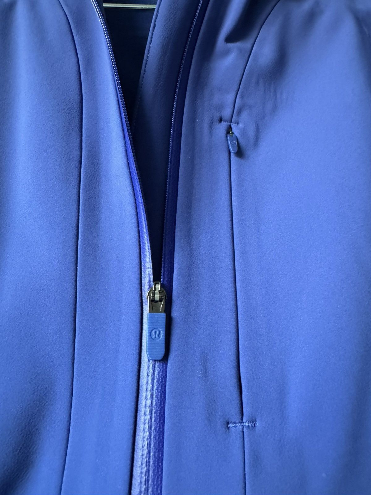 Lululemon NWT Lululemon Cross Chill Jacket NEW BLUE RepelShell Sz.6 Size S / US 4 / IT 40 - 8 Thumbnail