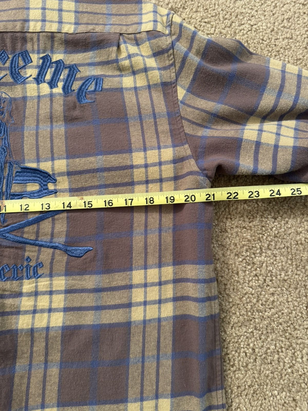Hysteric Glamour × Supreme Supreme x Hysteric Glamour Skeleton Middle Finger Flannel Size US M / EU 48-50 / 2 - 11 Thumbnail
