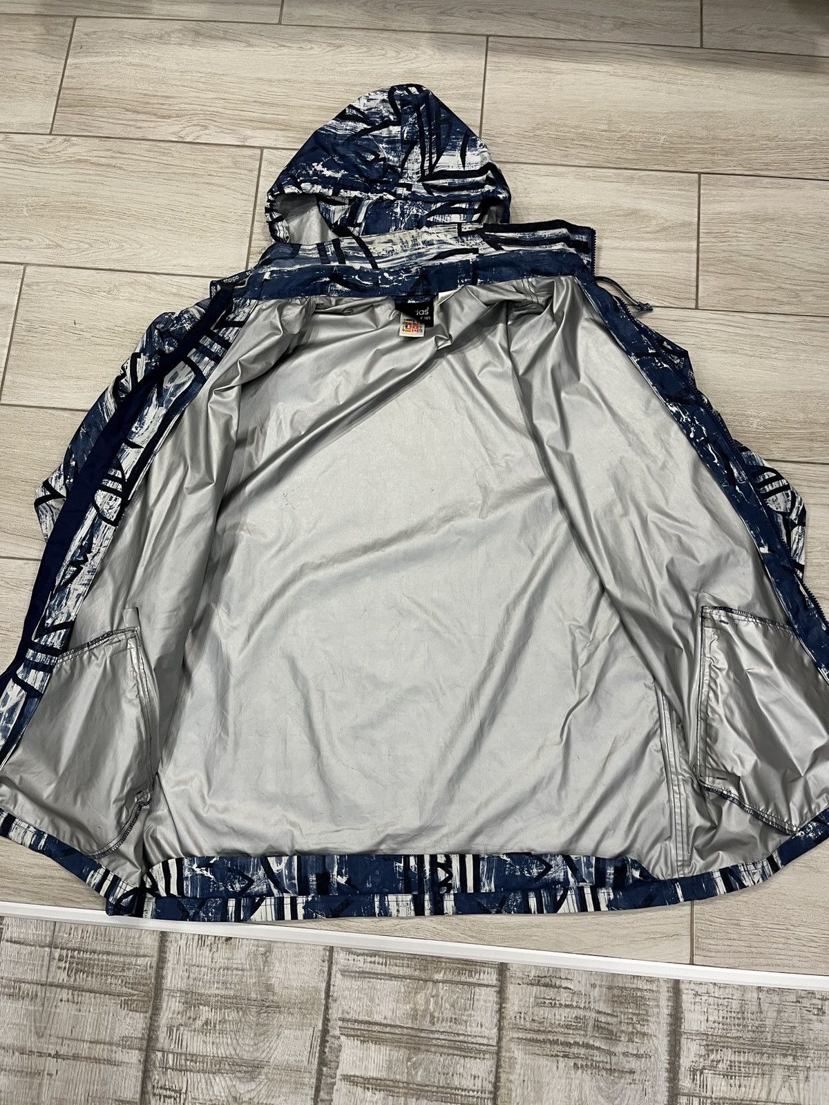 Adidas originals vintage windbreaker