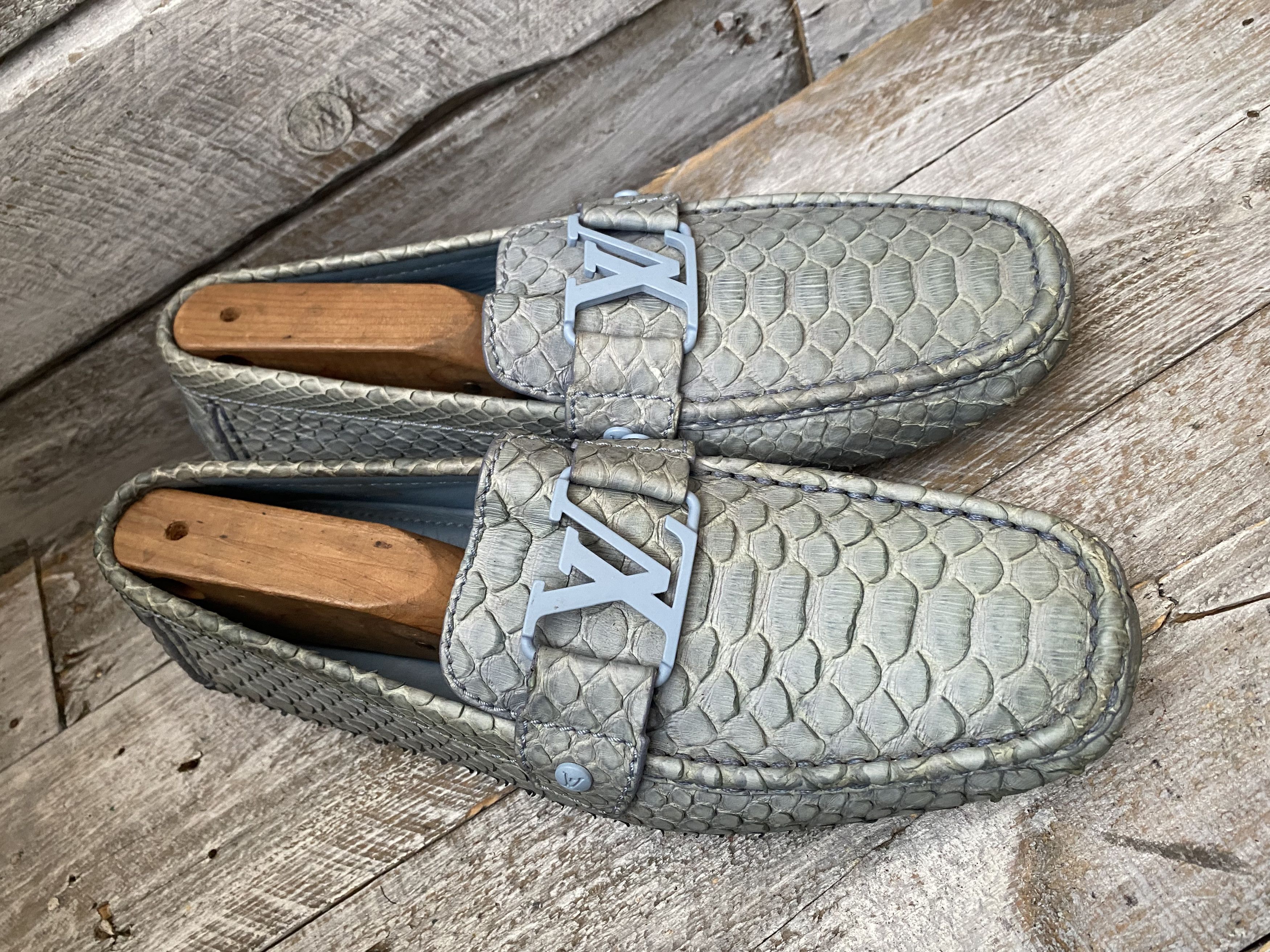 Designer × Louis Vuitton Louis vuitton monte carlo python moccasin leather loafers Size US 8 / EU 41 - 12 Thumbnail