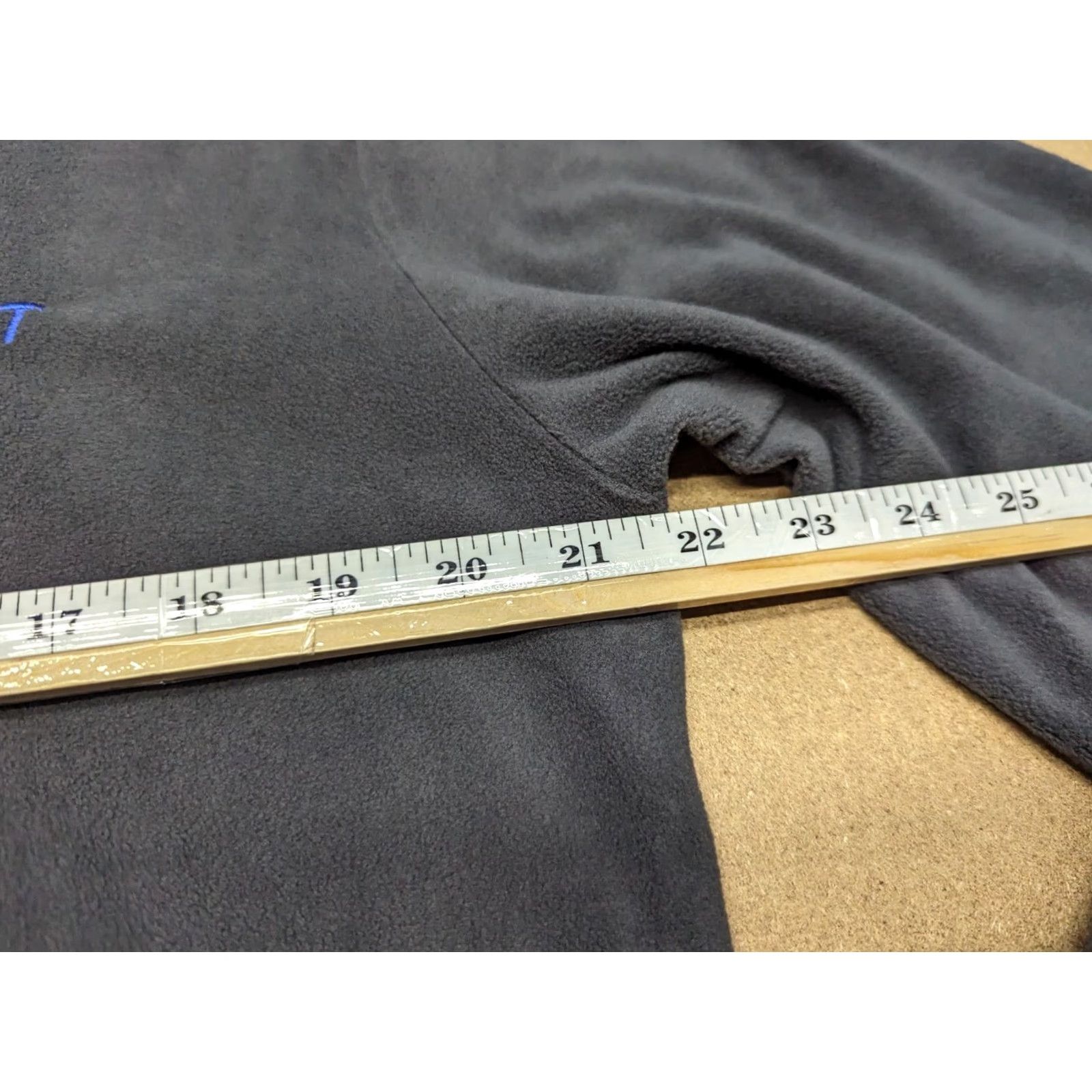Layer 8 VINTAGE? No. Würth MODYF Fleece Shirt Mens XL Gray 1/4 Zip Pullover Base Layer Work Wear Shirt Mens XL Gray 1/4 Zip Pullover Base Layer Work Wear Size XL / US 12-14 / IT 48-50 - 4 Thumbnail