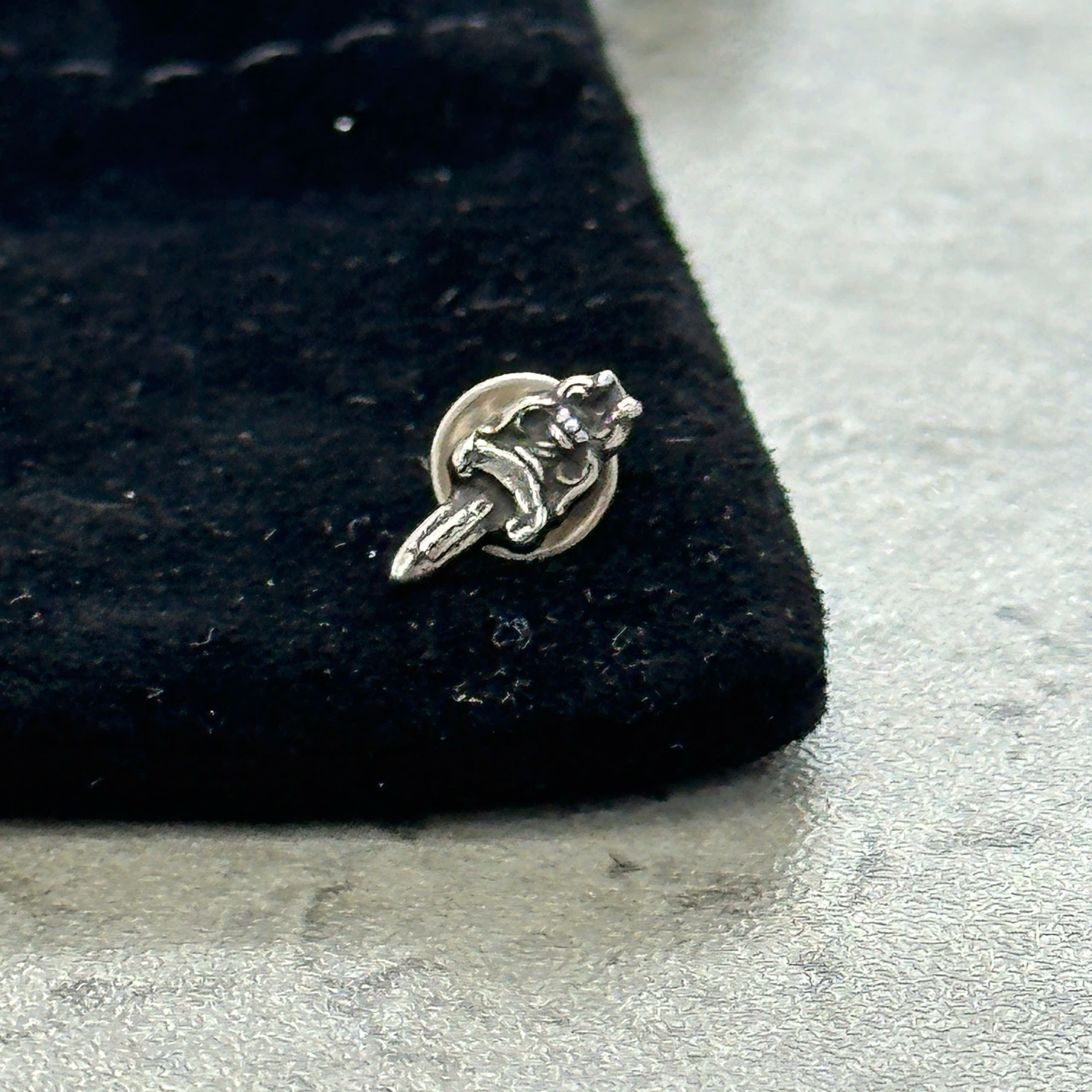 Chrome Hearts Chrome hearts Dagger stud earrings Size ONE SIZE - 1 Thumbnail