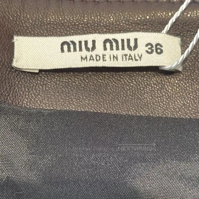 Miu Miu Miu Miu Black Leather A-Line Skirt . Size 23" - 3 Thumbnail