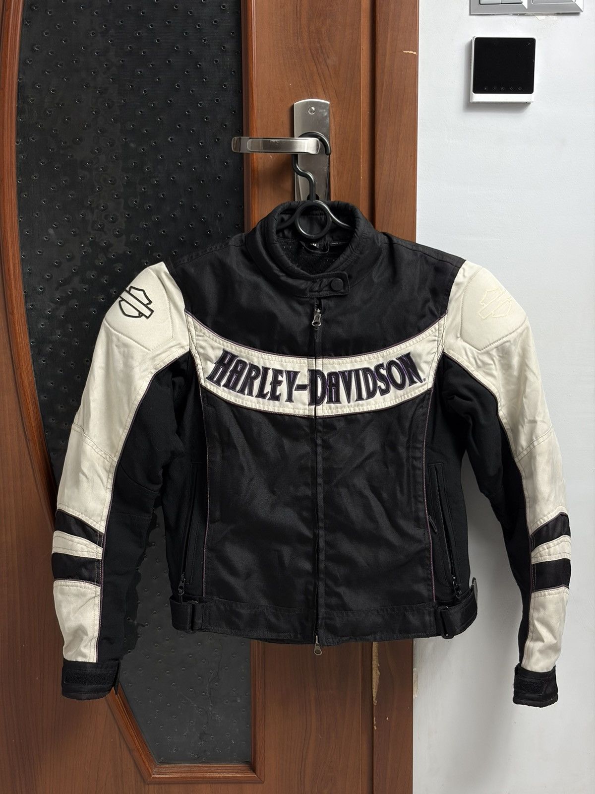 Harley Davidson Vintage Harley-Davidson Moto Tribal Shield Riding Jacket Size M / US 6-8 / IT 42-44 - 1 Thumbnail