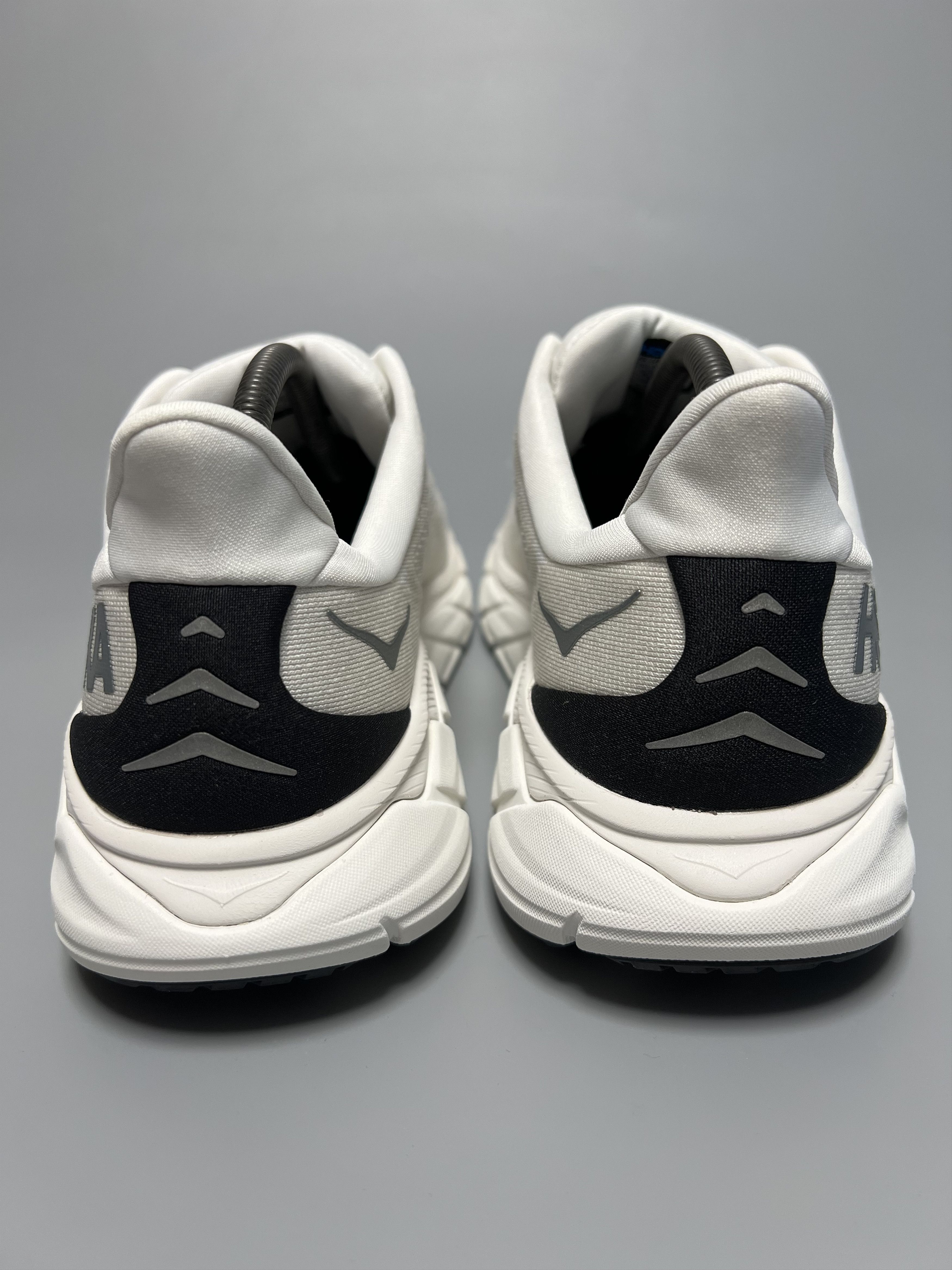 Hoka 11.5D Hoka One One Arahi 6 Running Shoes 1123194-BDBSW Size US 11.5 / EU 44-45 - 3 Thumbnail