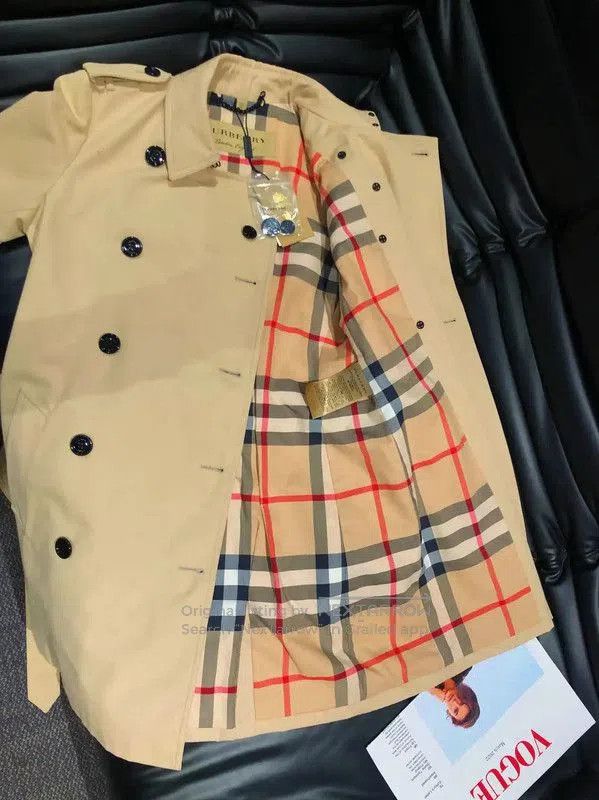 Burberry Burberry Women's Khaki Cotton Trench Coat. Size M / US 6-8 / IT 42-44 - 3 Thumbnail